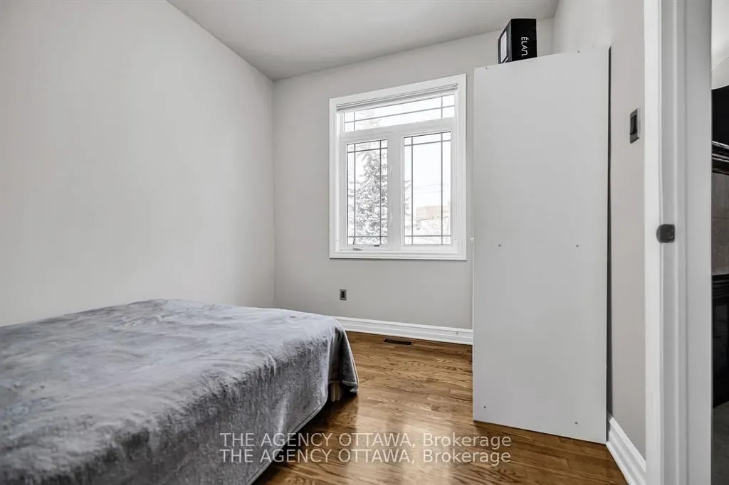 711 CHURCHILL Avenue N #203