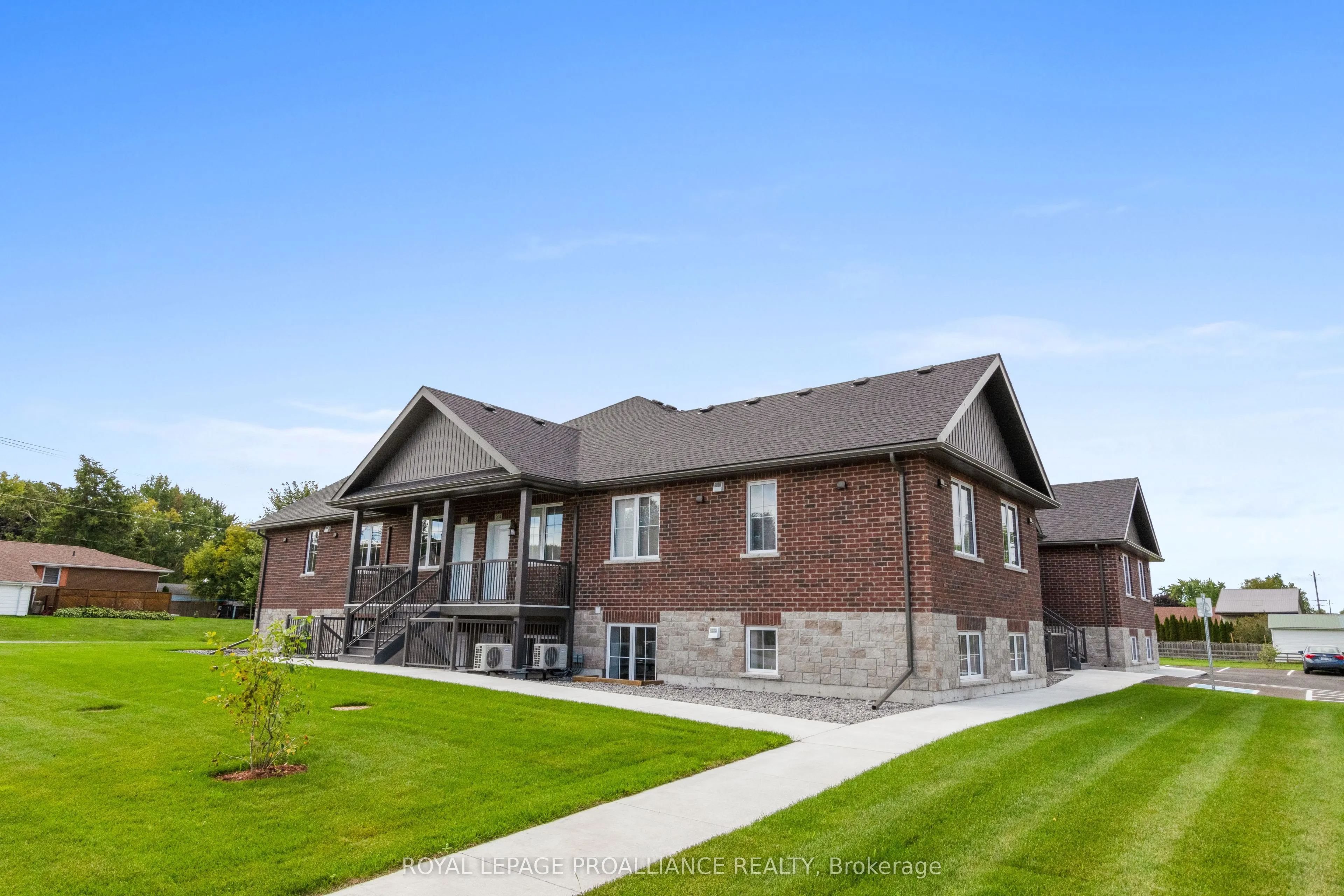 15 Arthur Street #103