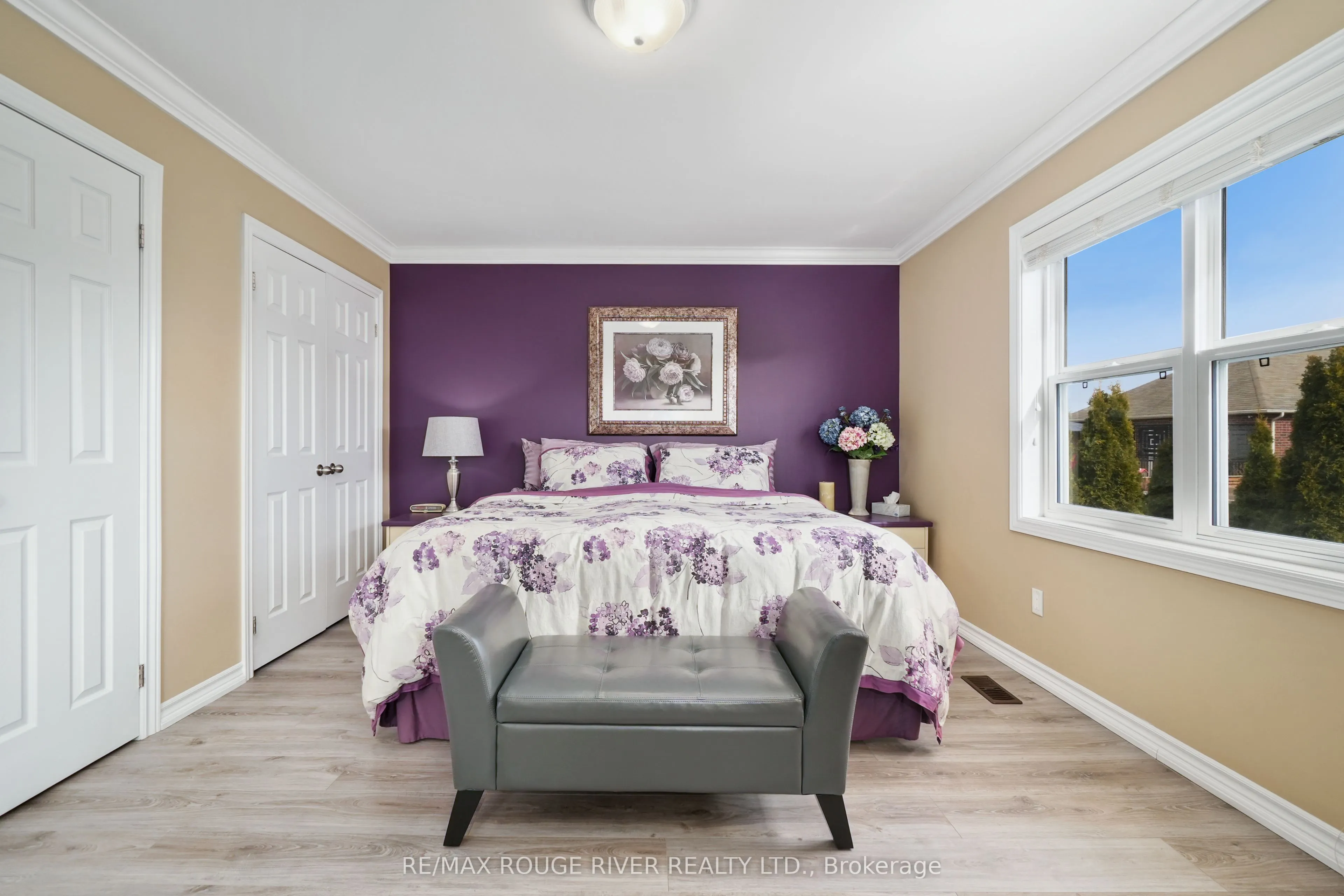 378 Lonsberry Drive