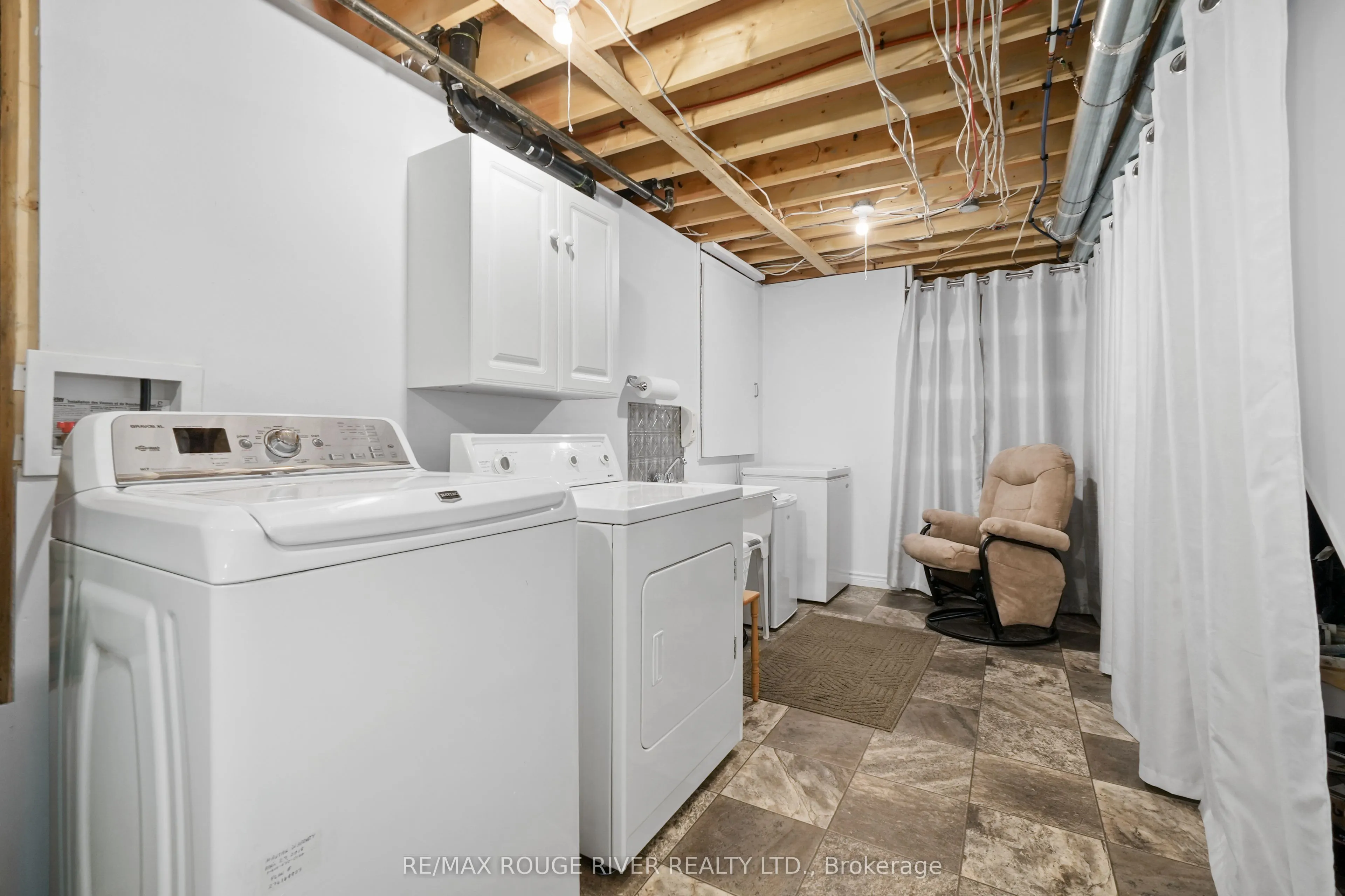 378 Lonsberry Drive