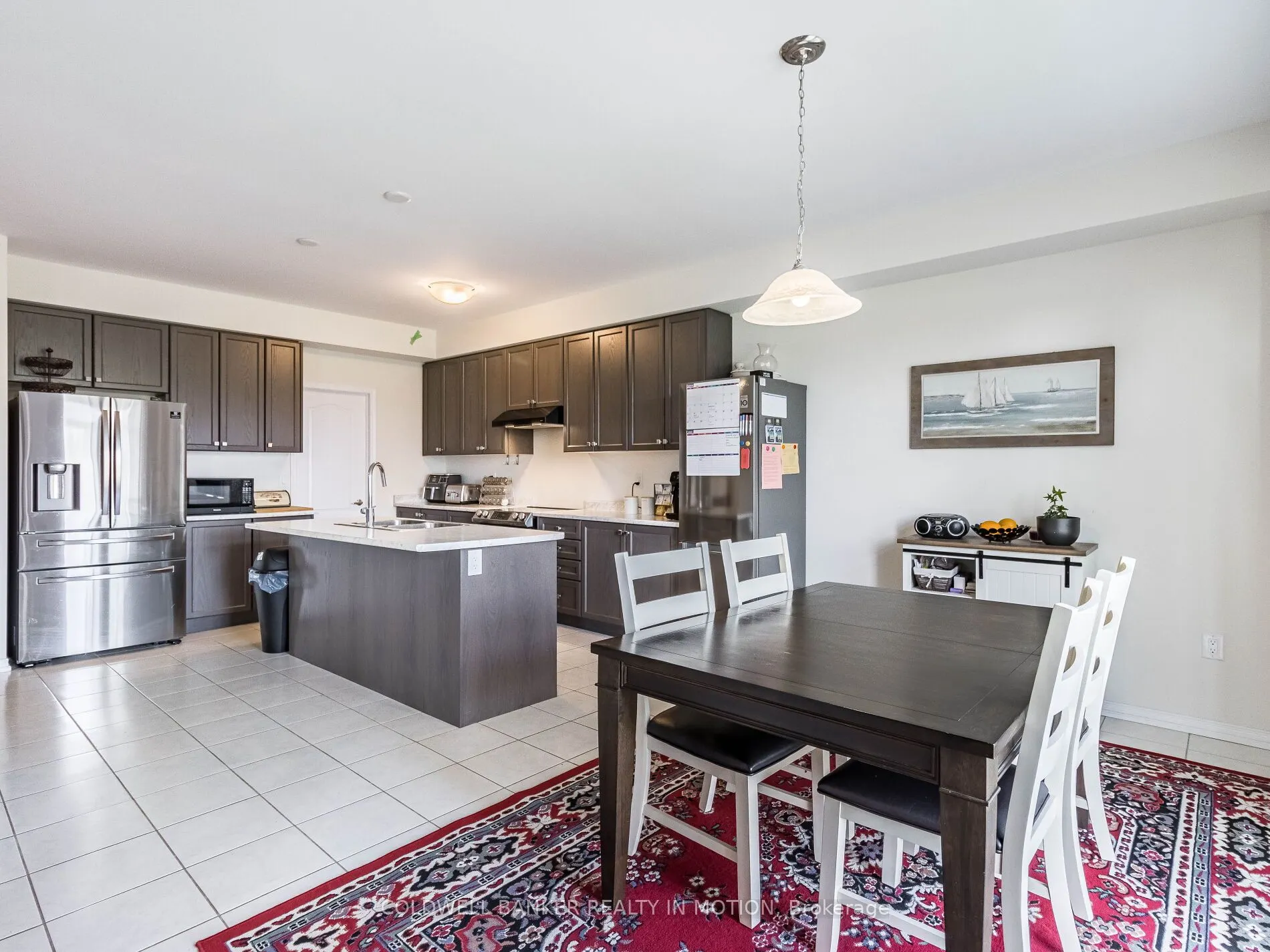 28 Esther Crescent W