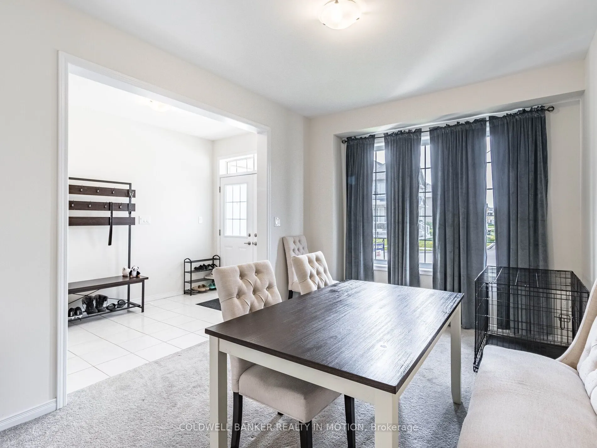 28 Esther Crescent W