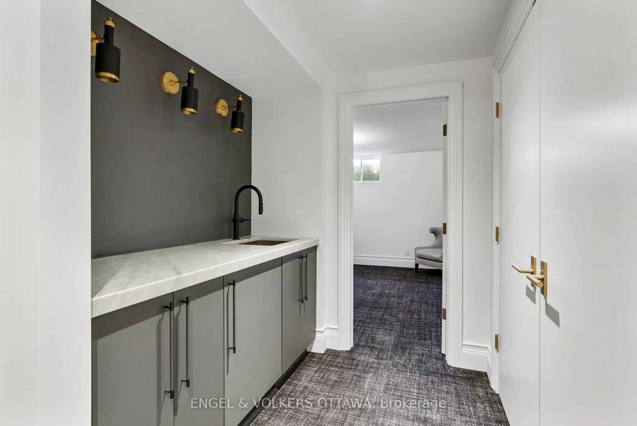 1041 BRANDYWINE Court
