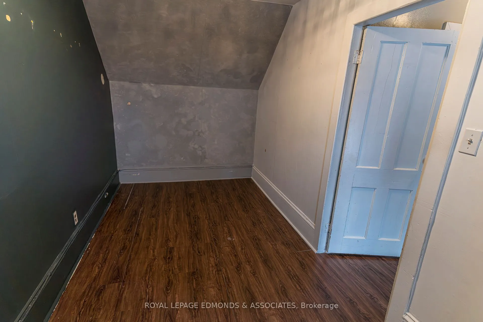 281 Trafalgar Road