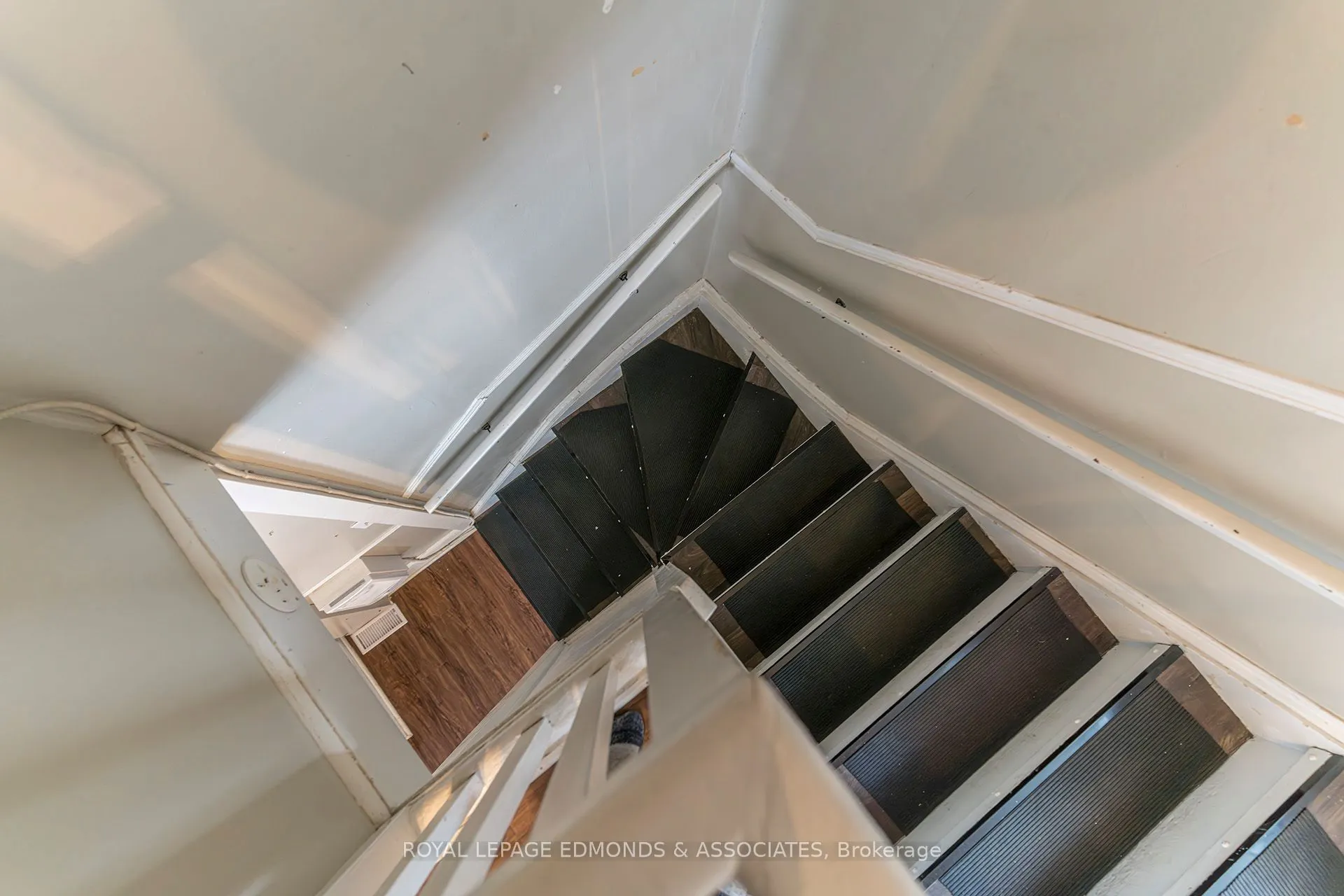 281 Trafalgar Road