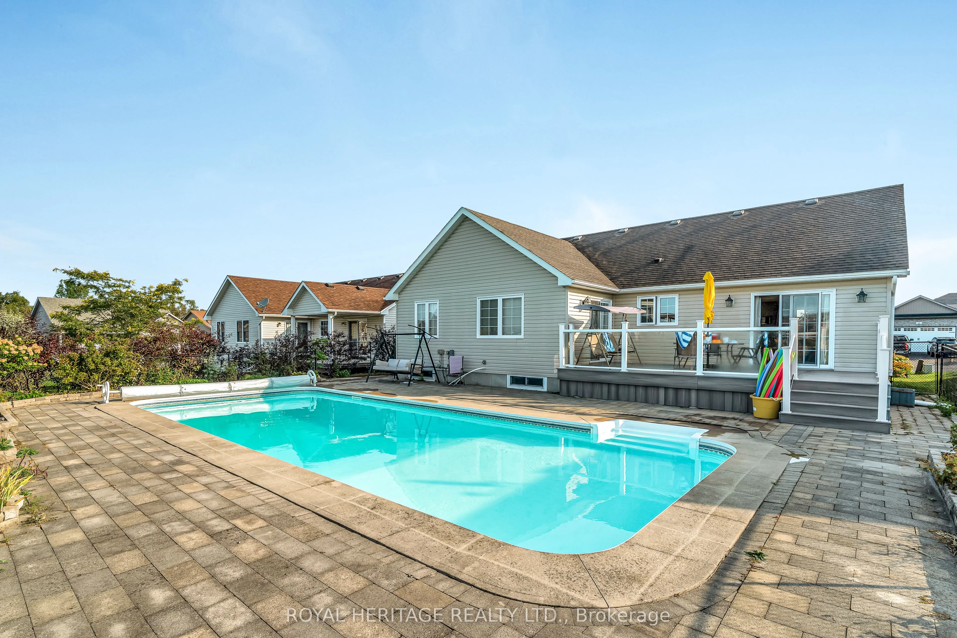 27 Cortland Crescent