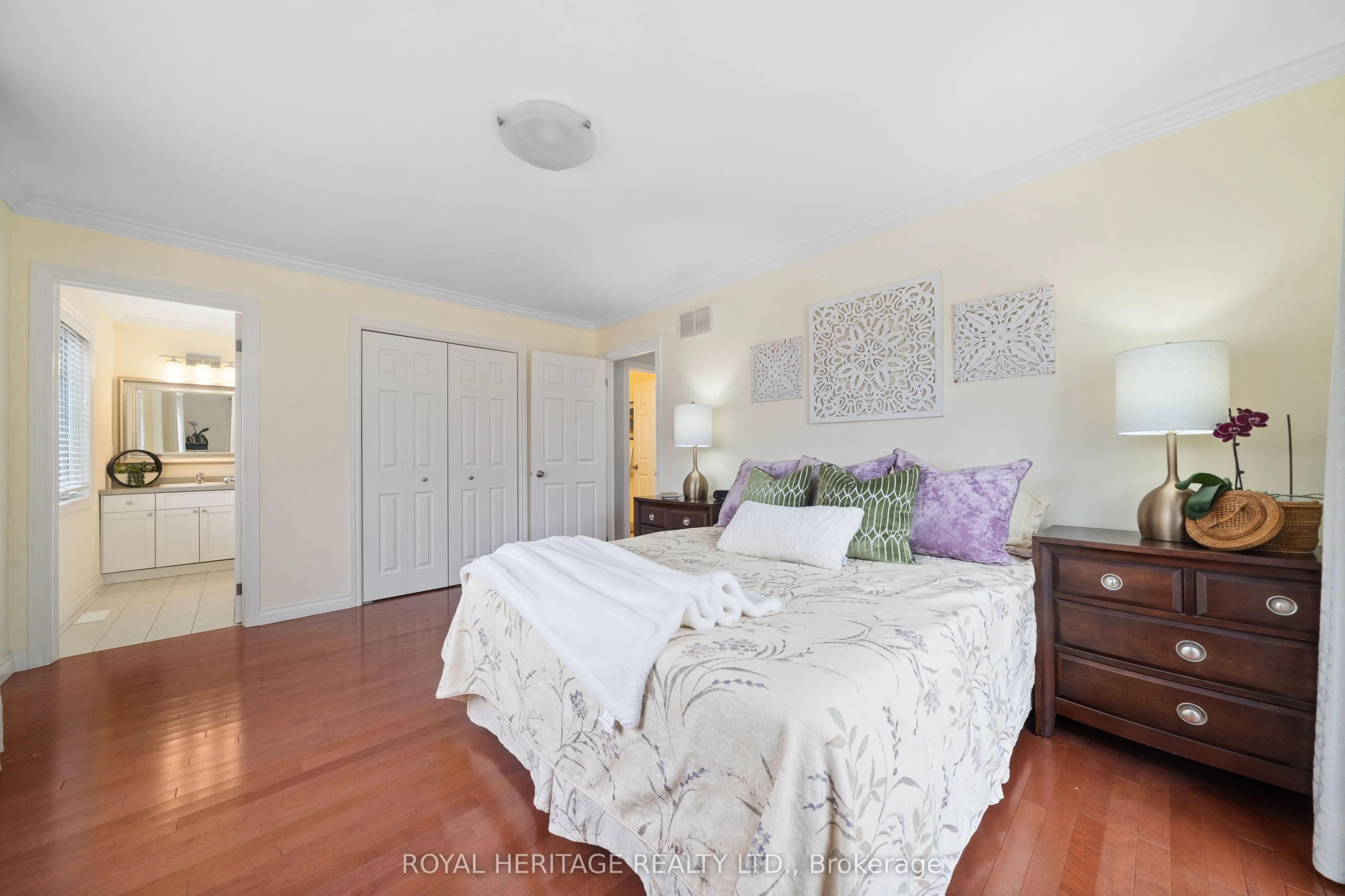 27 Cortland Crescent