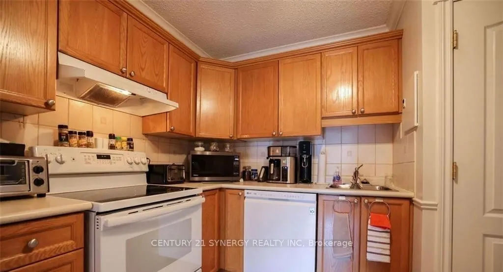1285 Cahill Drive, #202