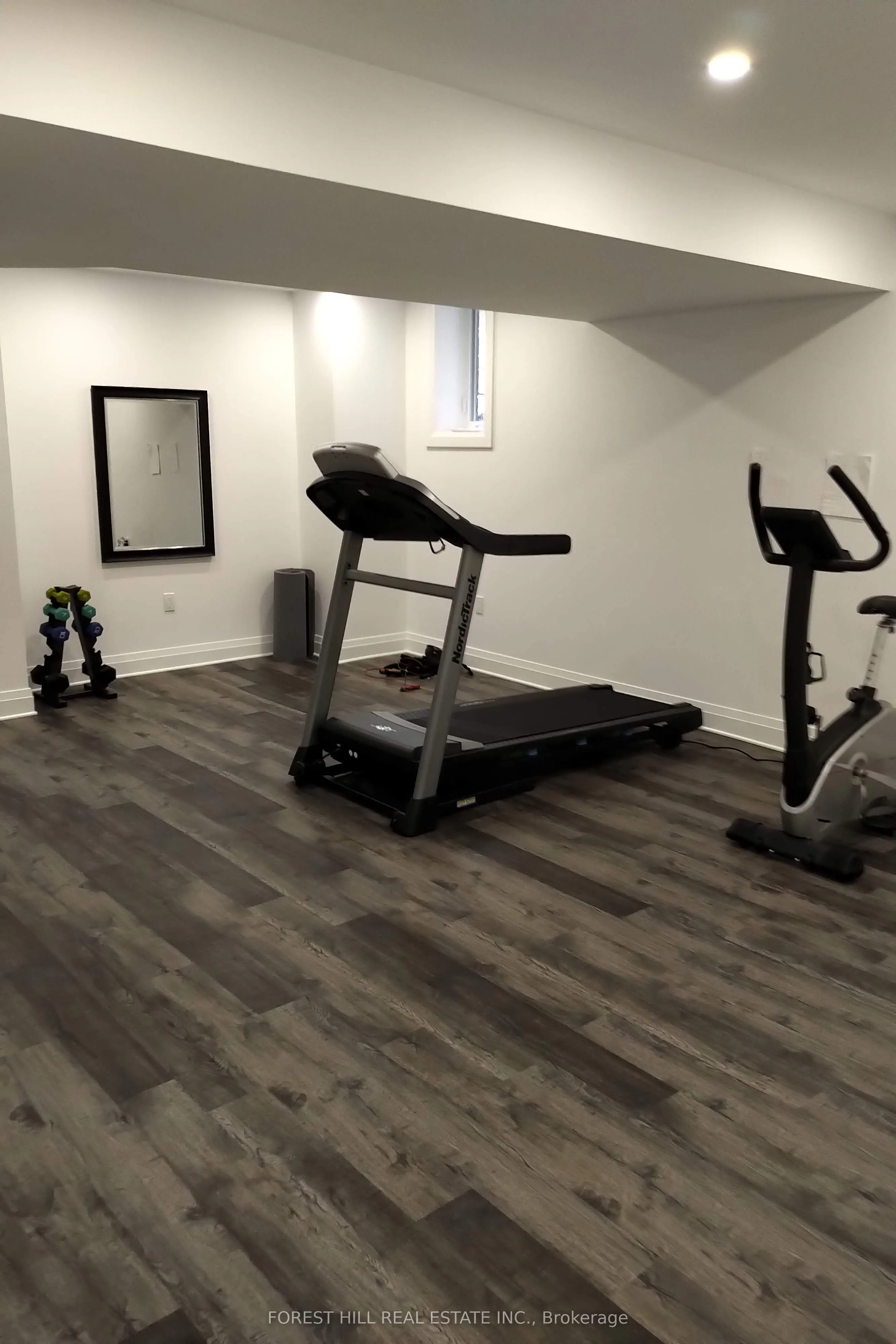 220 Collingwood Street