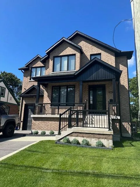 220 Collingwood Street