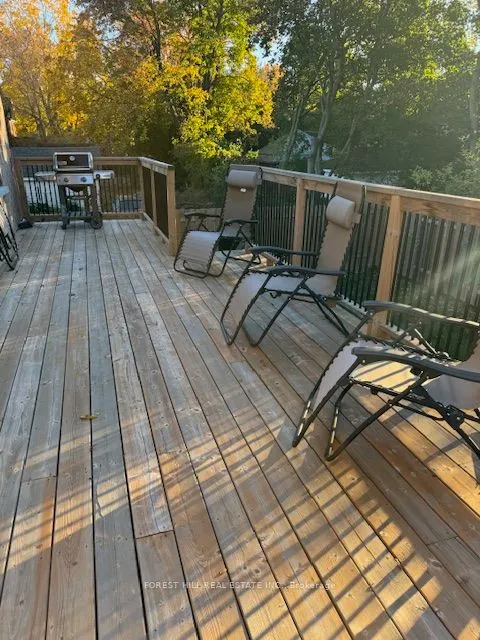 220 Collingwood Street