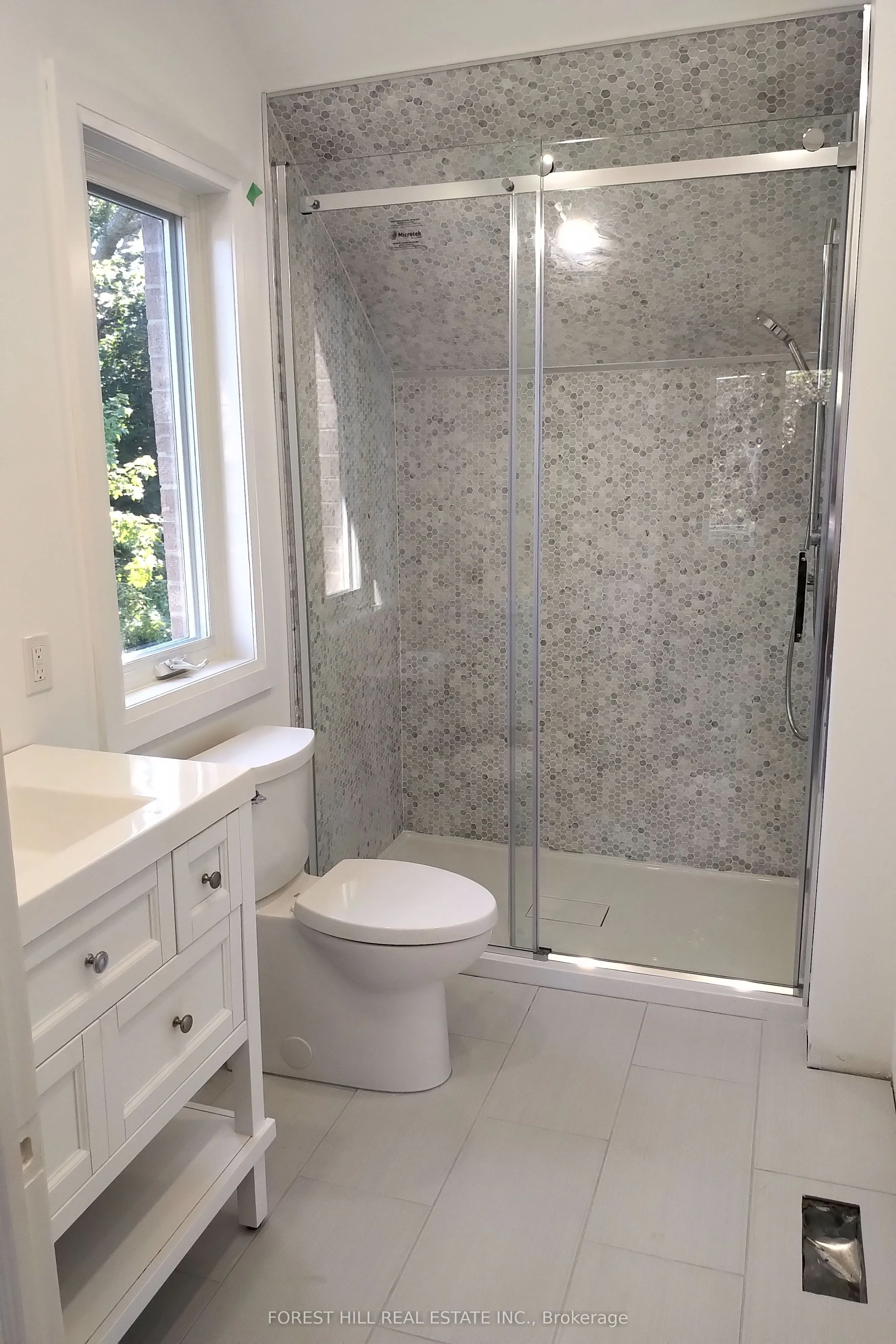 220 Collingwood Street