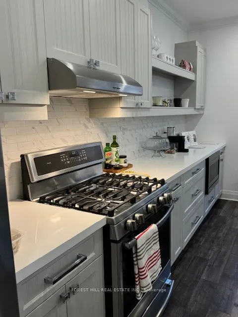 220 Collingwood Street