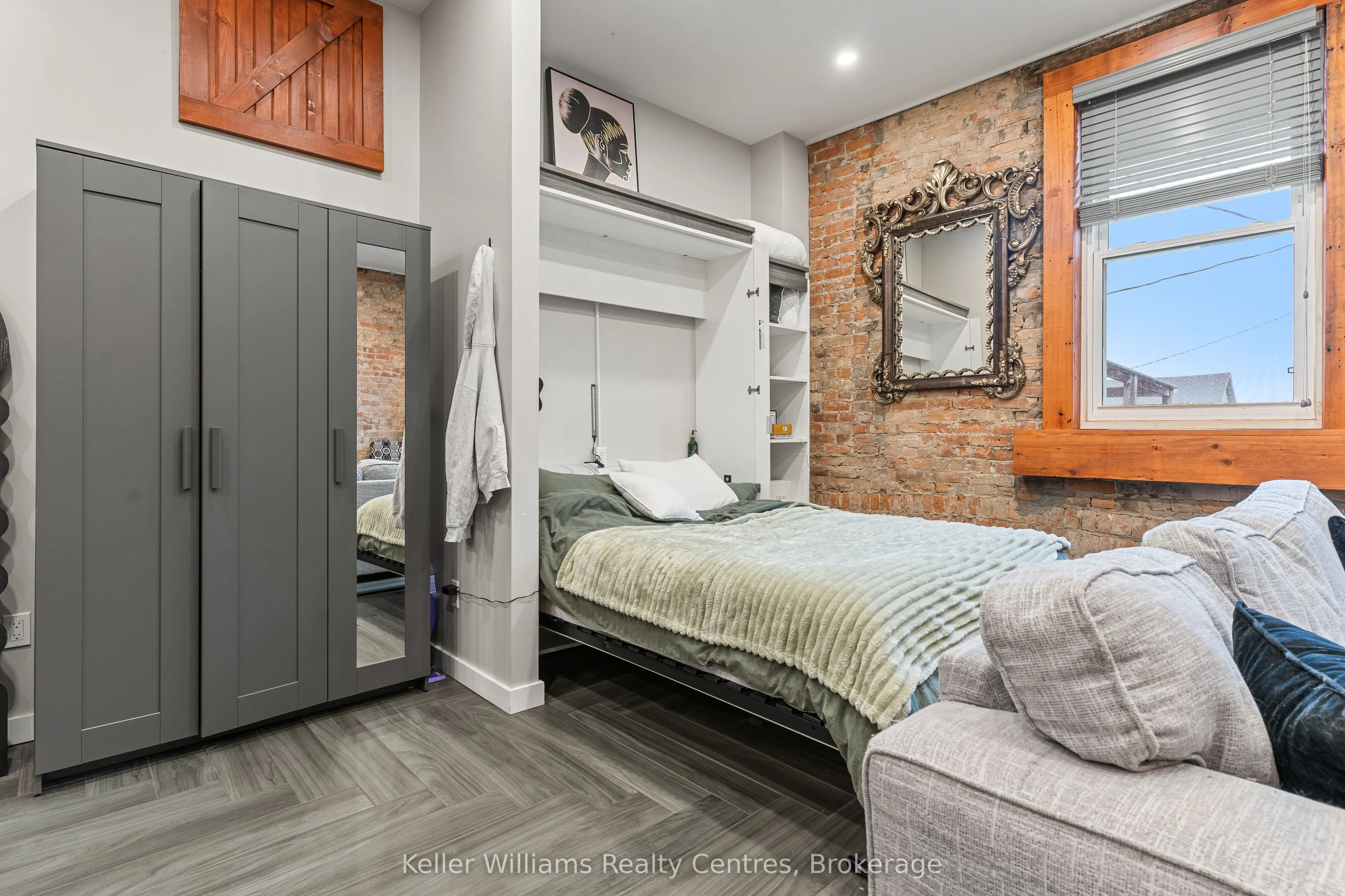 314 8th Street E