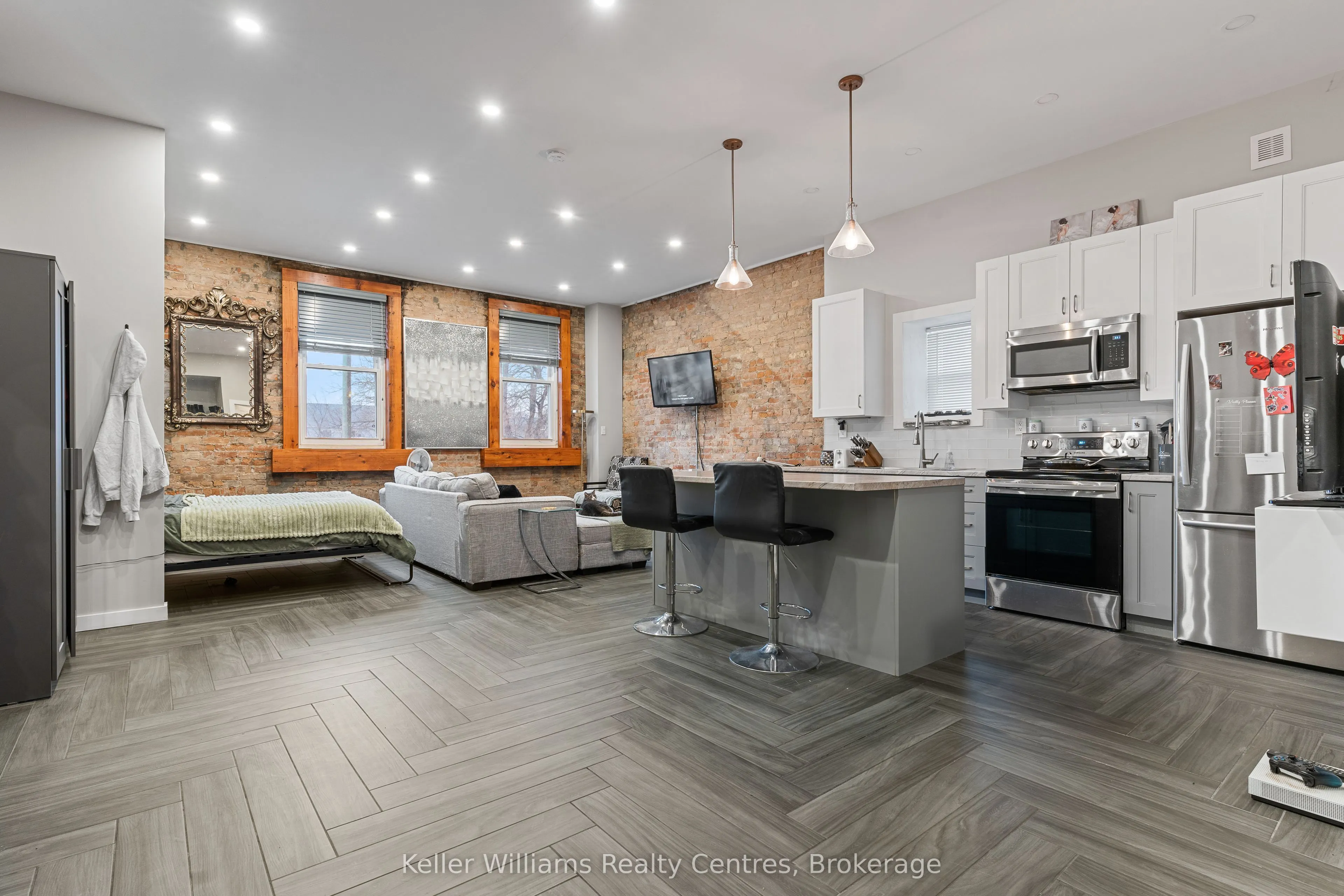 314 8th Street E