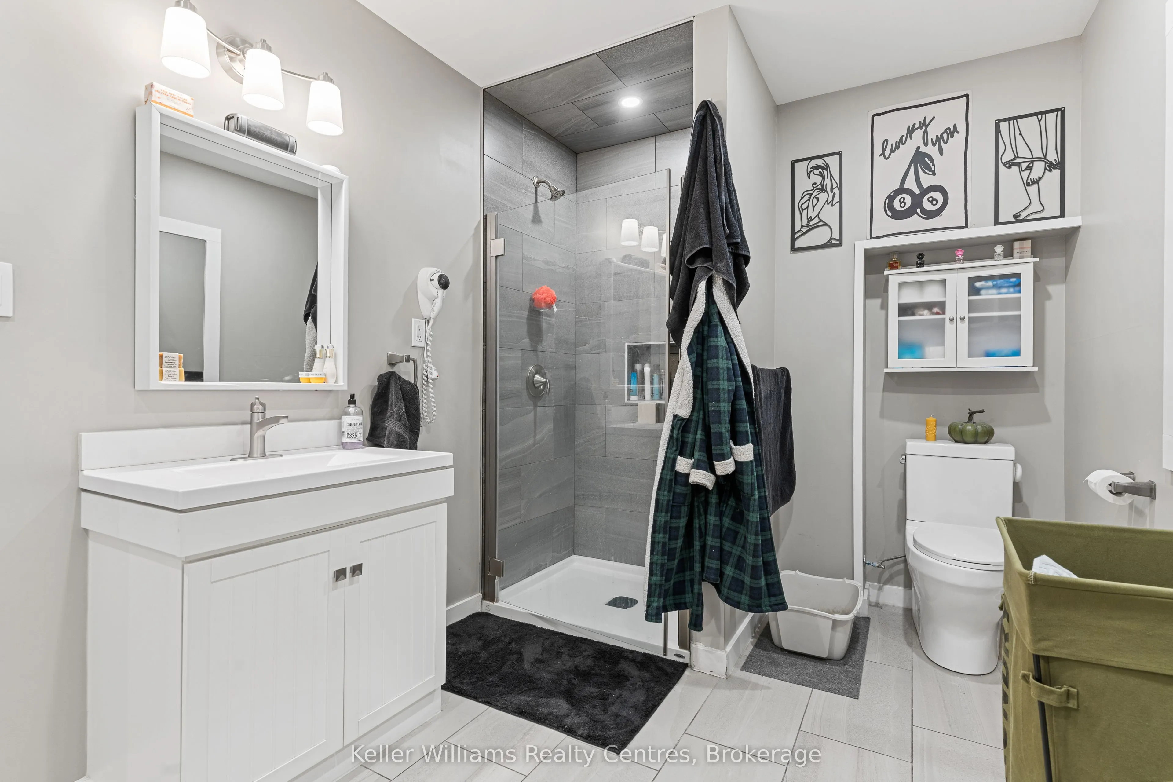314 8th Street E