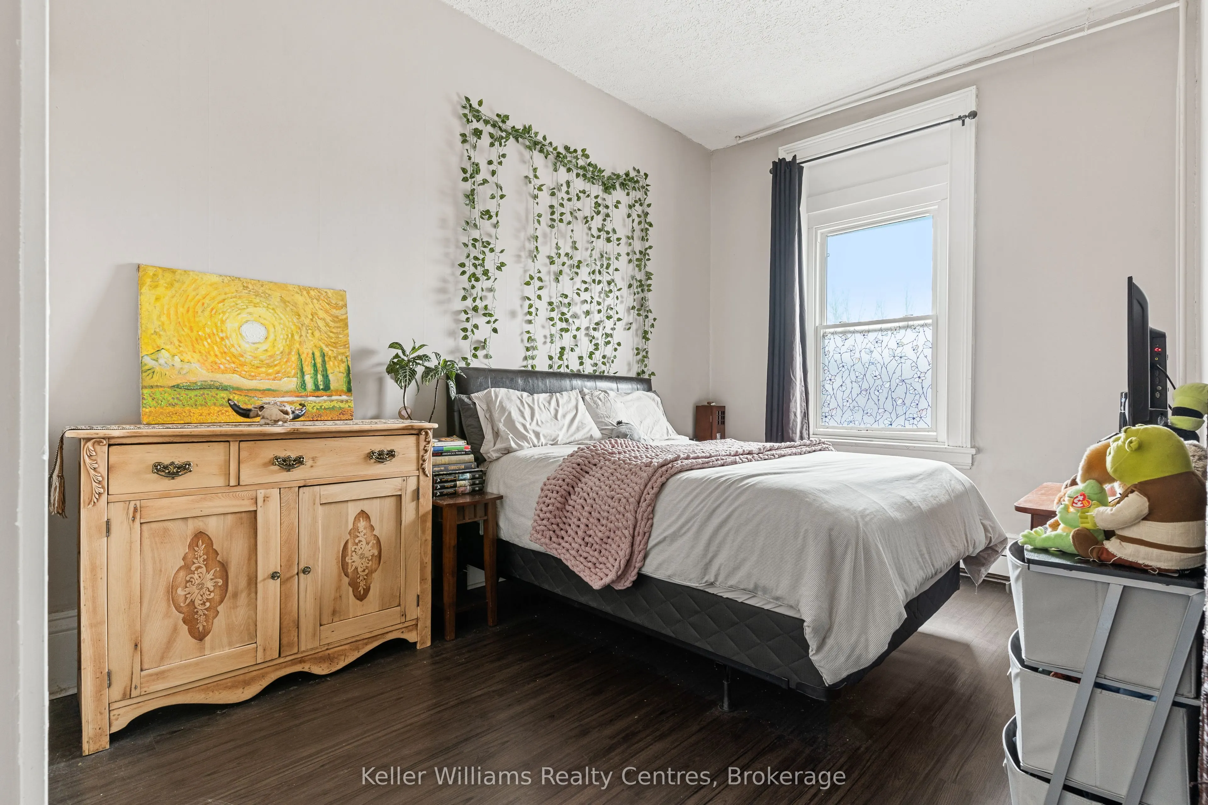 314 8th Street E