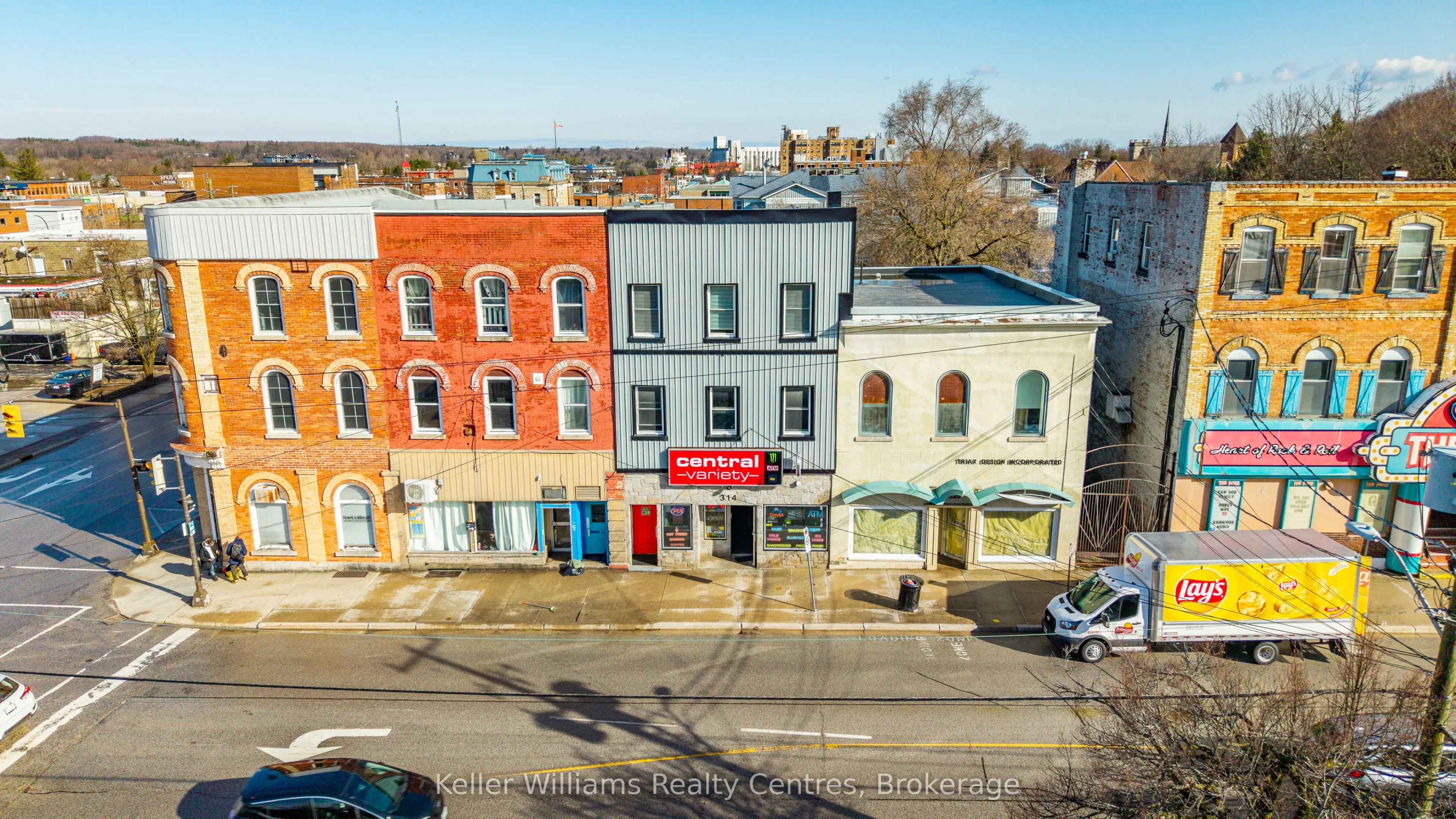 314 8th Street E