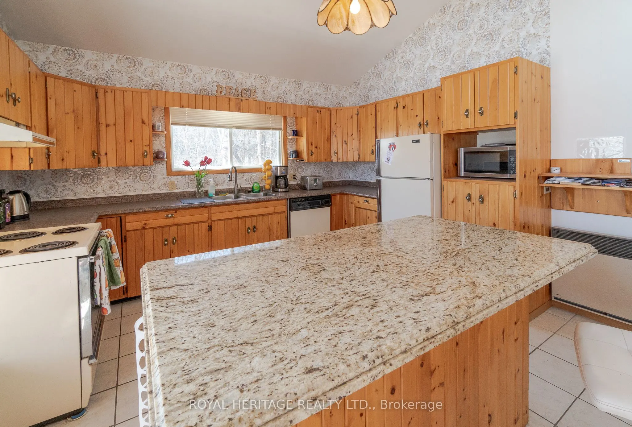 933 FERGUSON Road