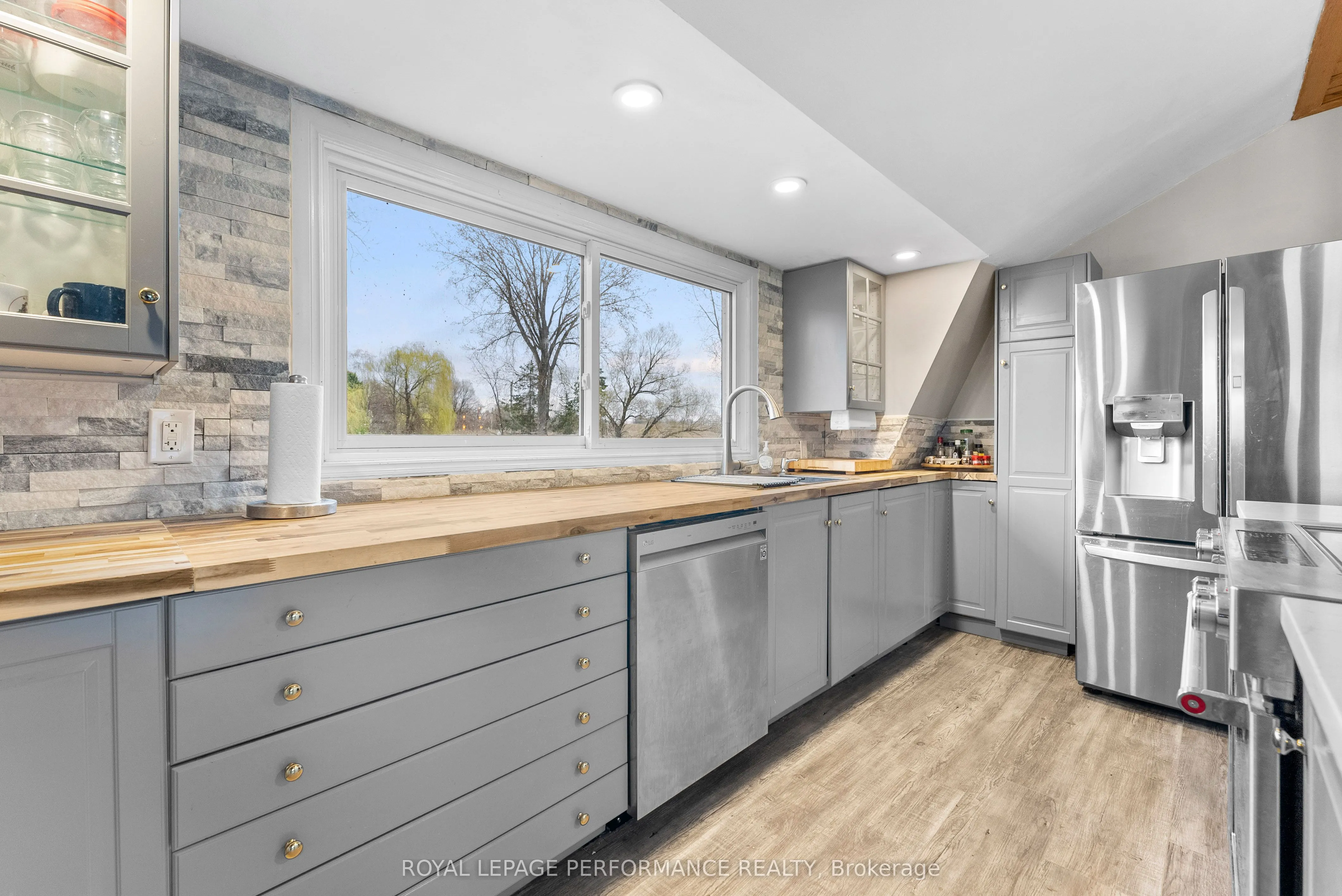 1930 Sunbury Road