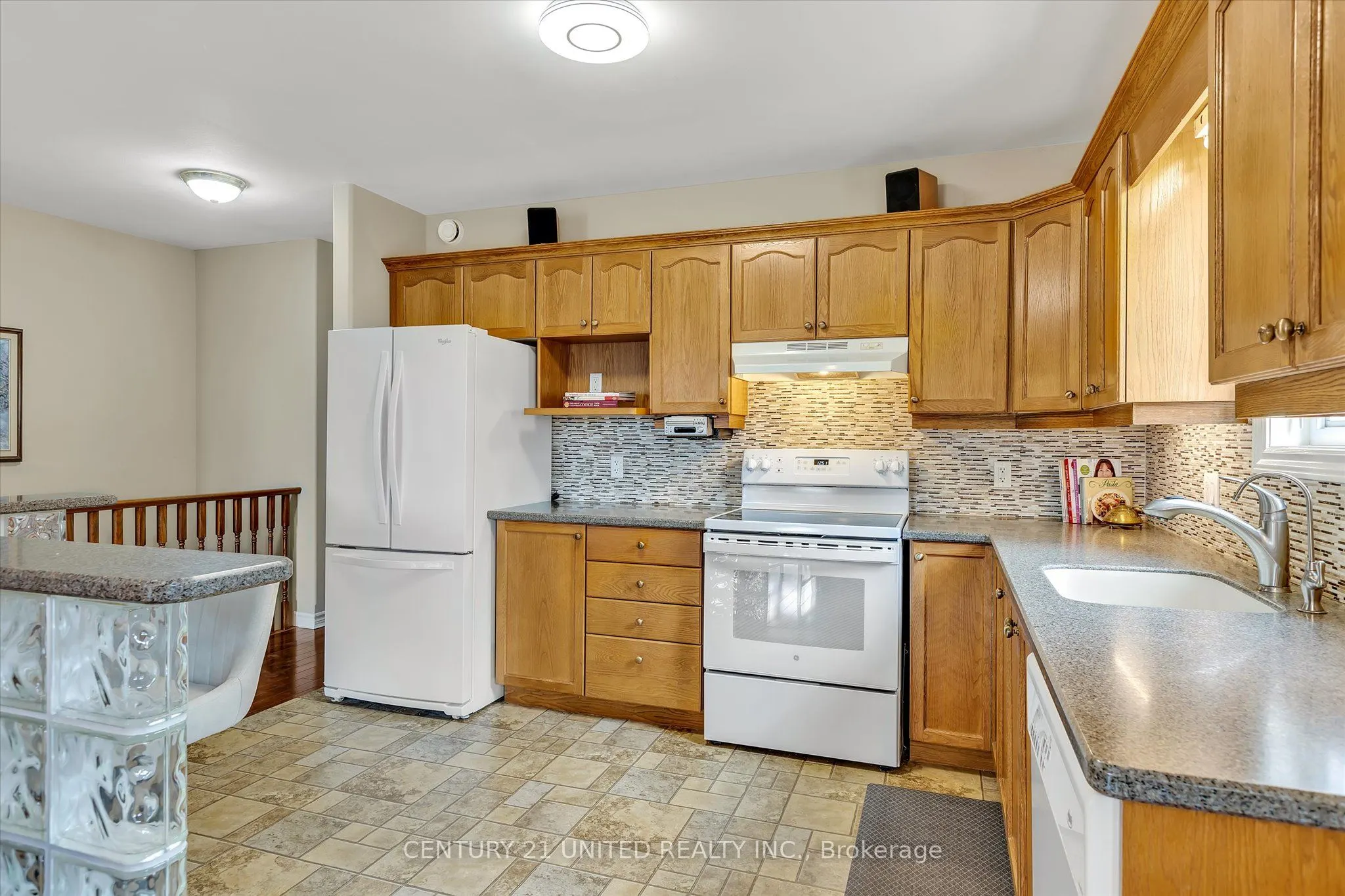 6 Village Crescent, #6