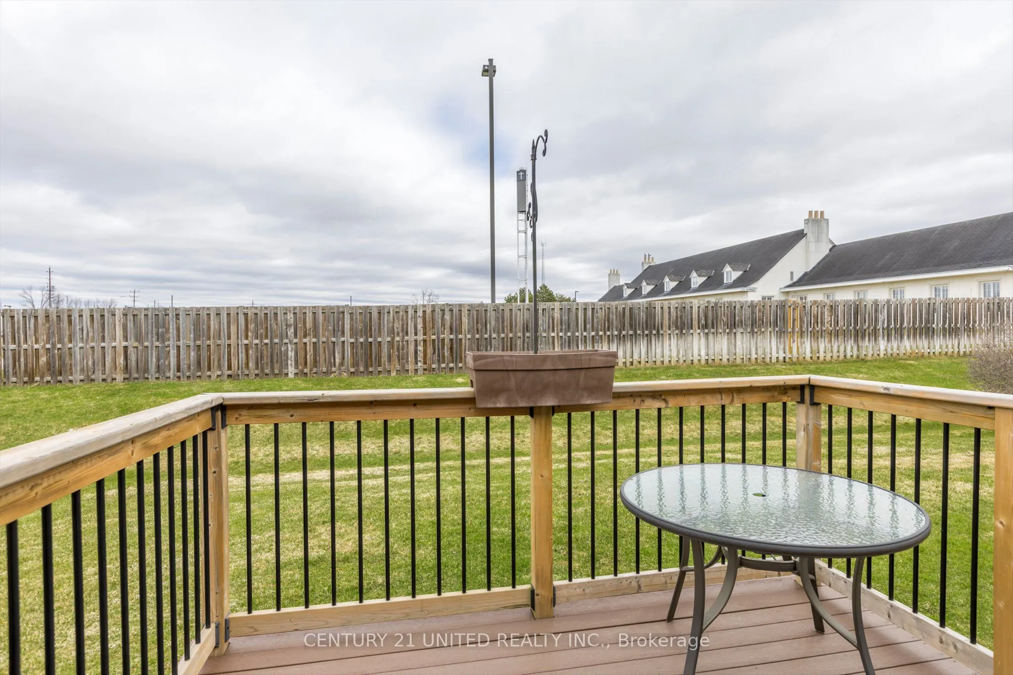 6 Village Crescent, #6