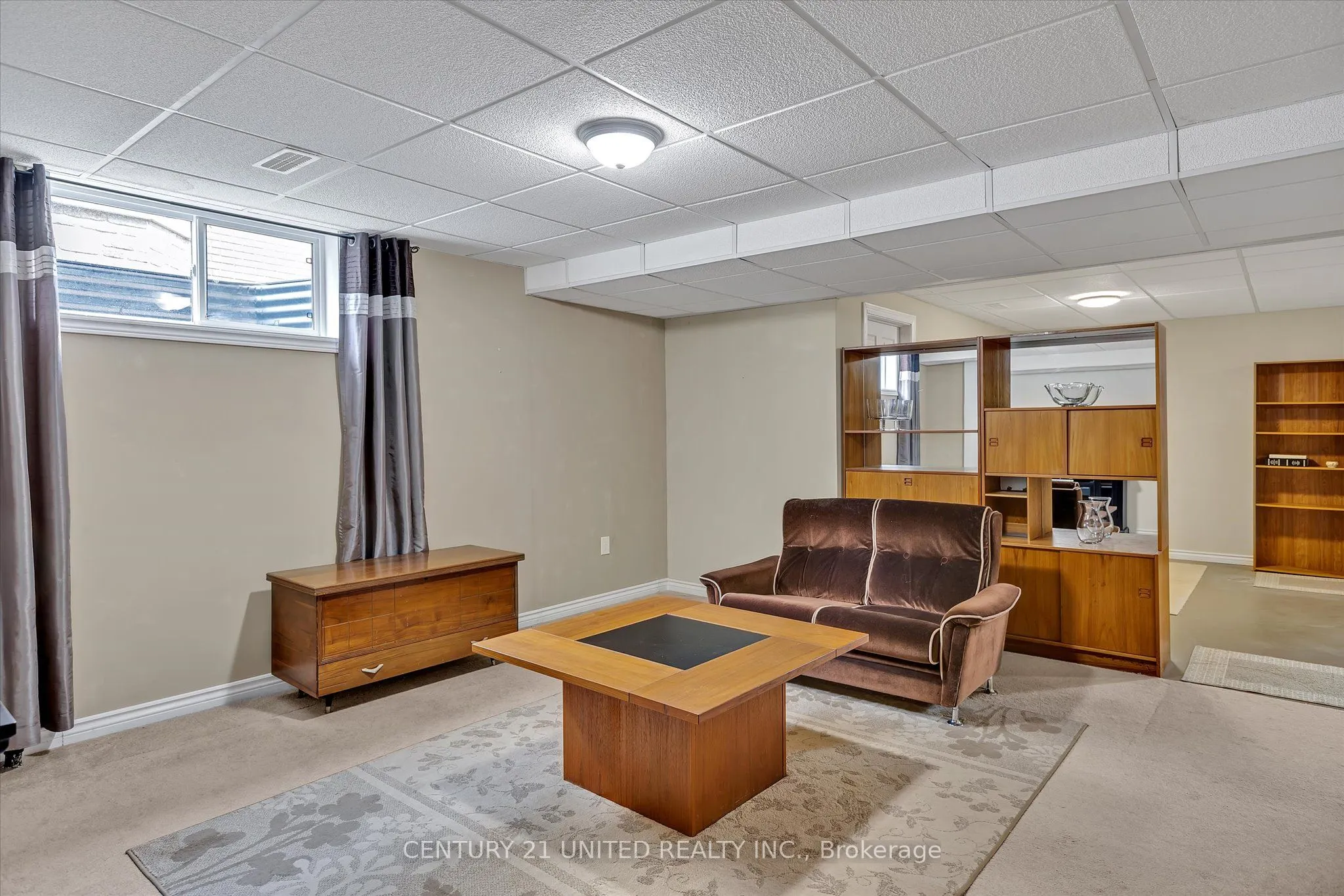 6 Village Crescent, #6