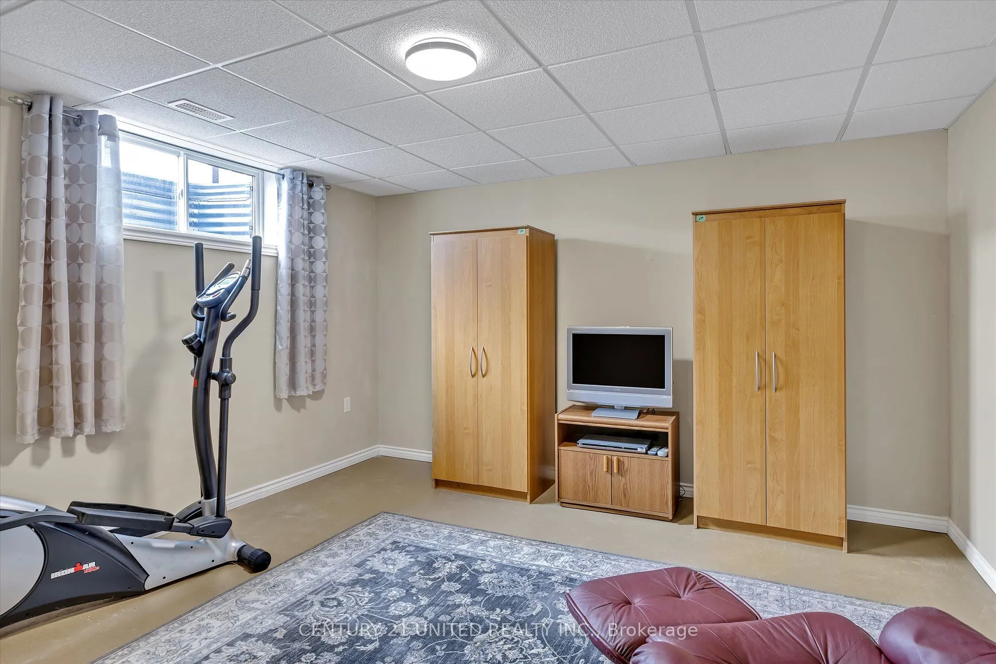 6 Village Crescent, #6