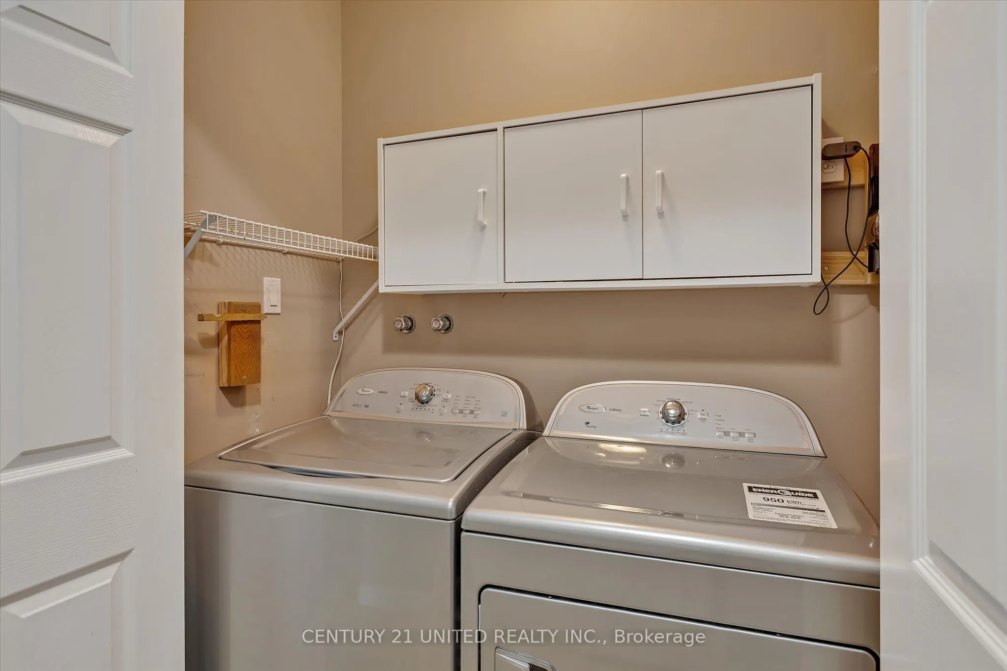 6 Village Crescent, #6