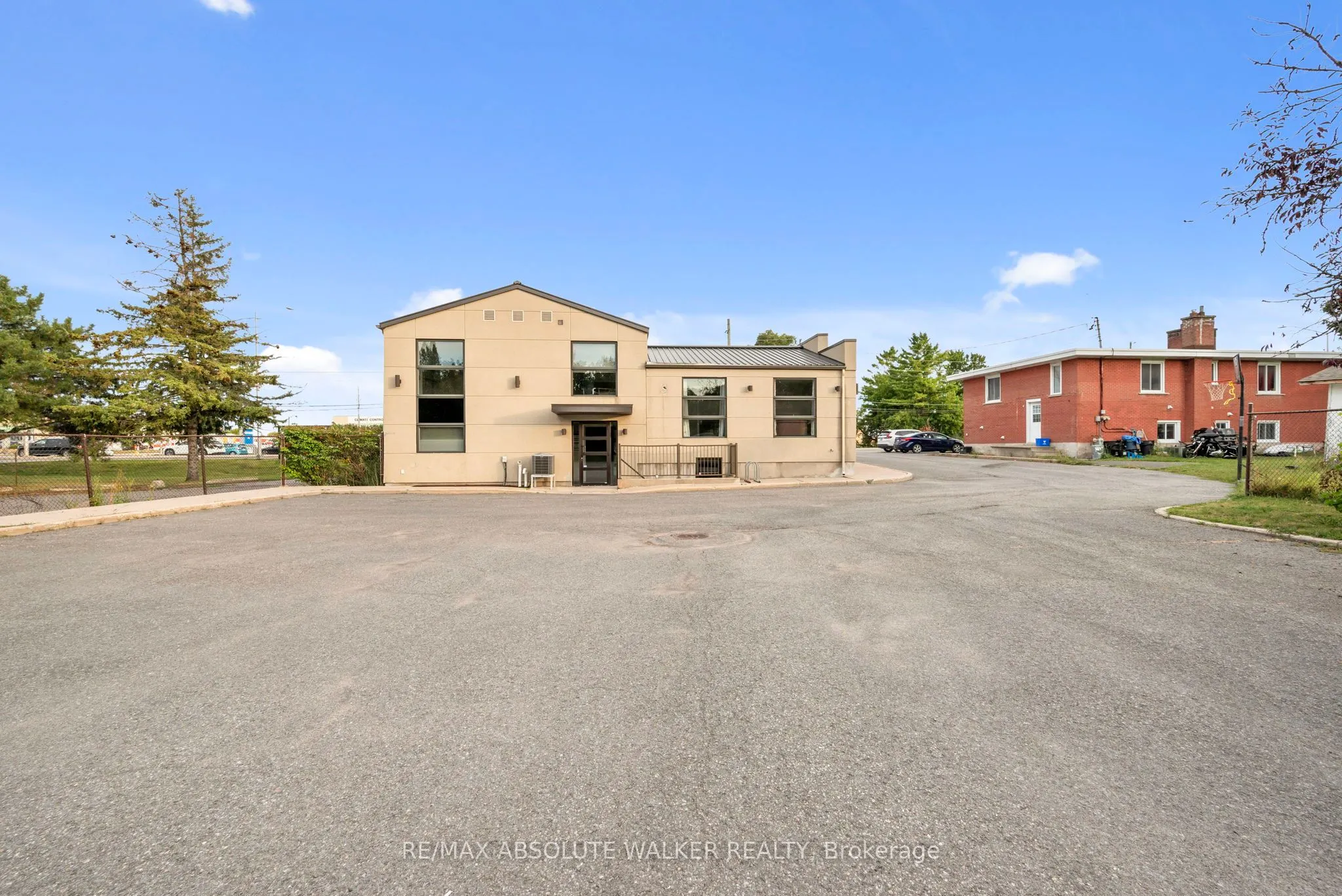 3591 Innes Road