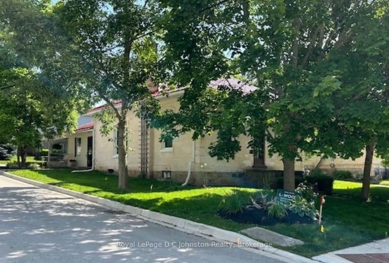 83 3rd Street #SW