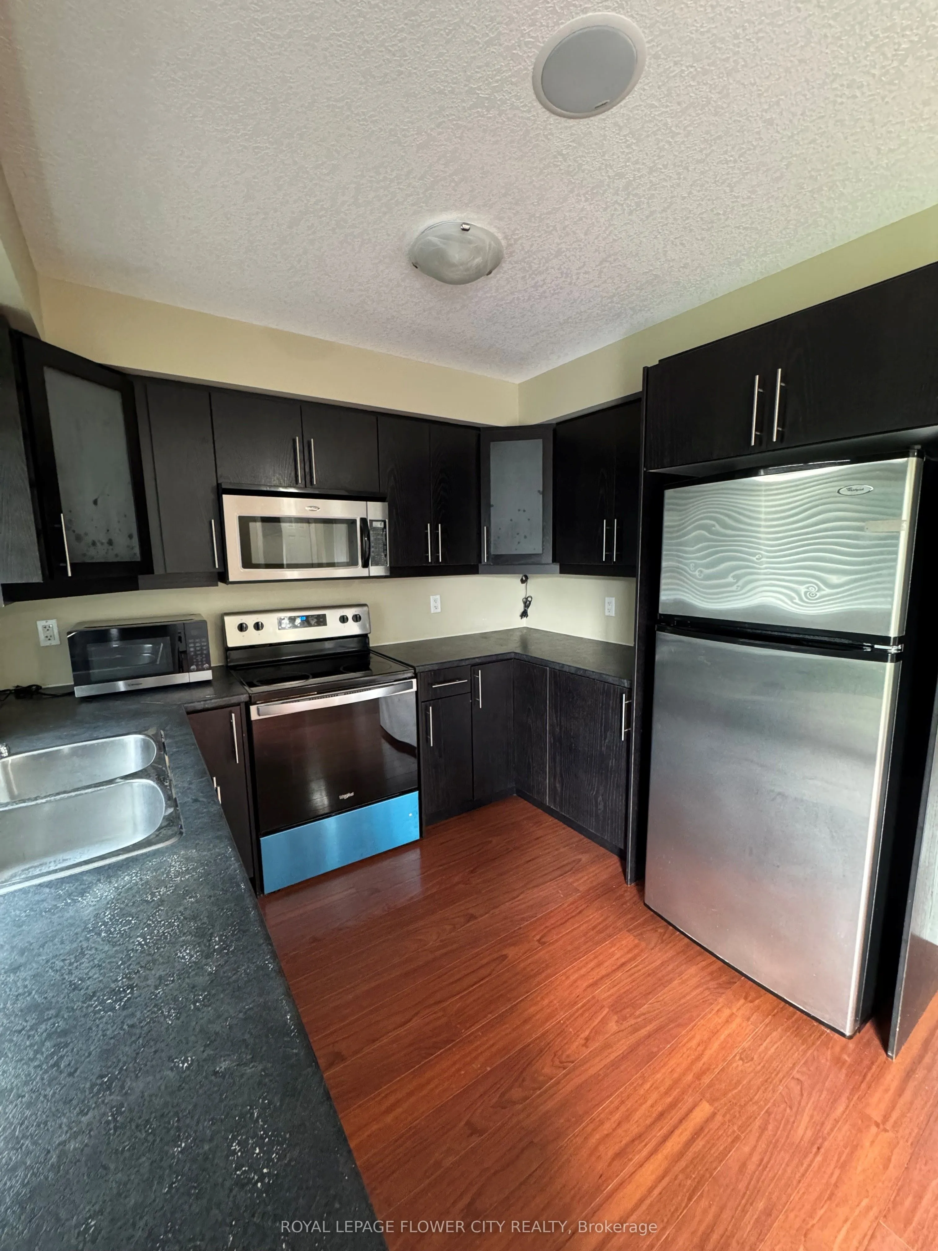 14 AVENUE EAST Avenue, #1462