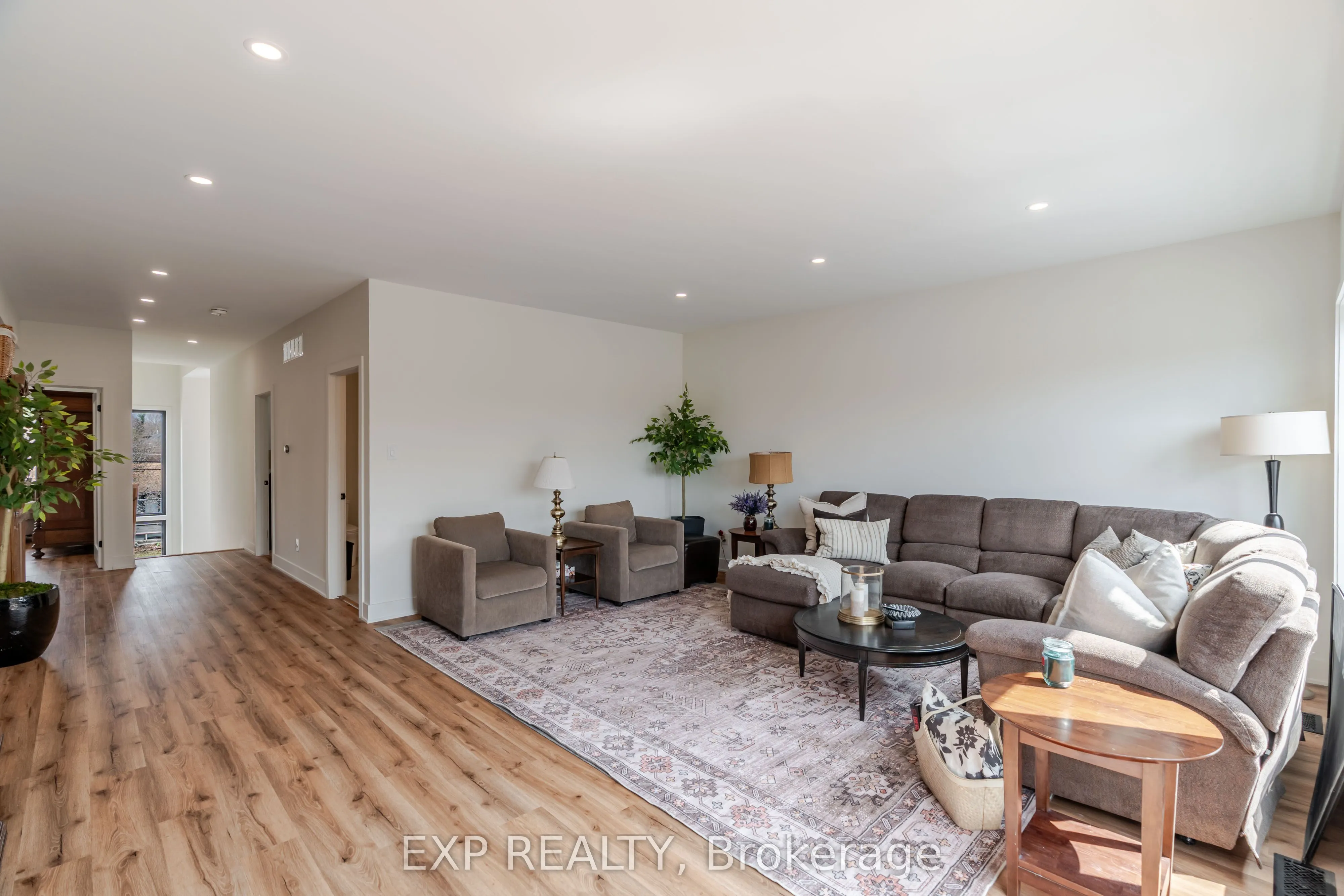 12A Viewmount Drive