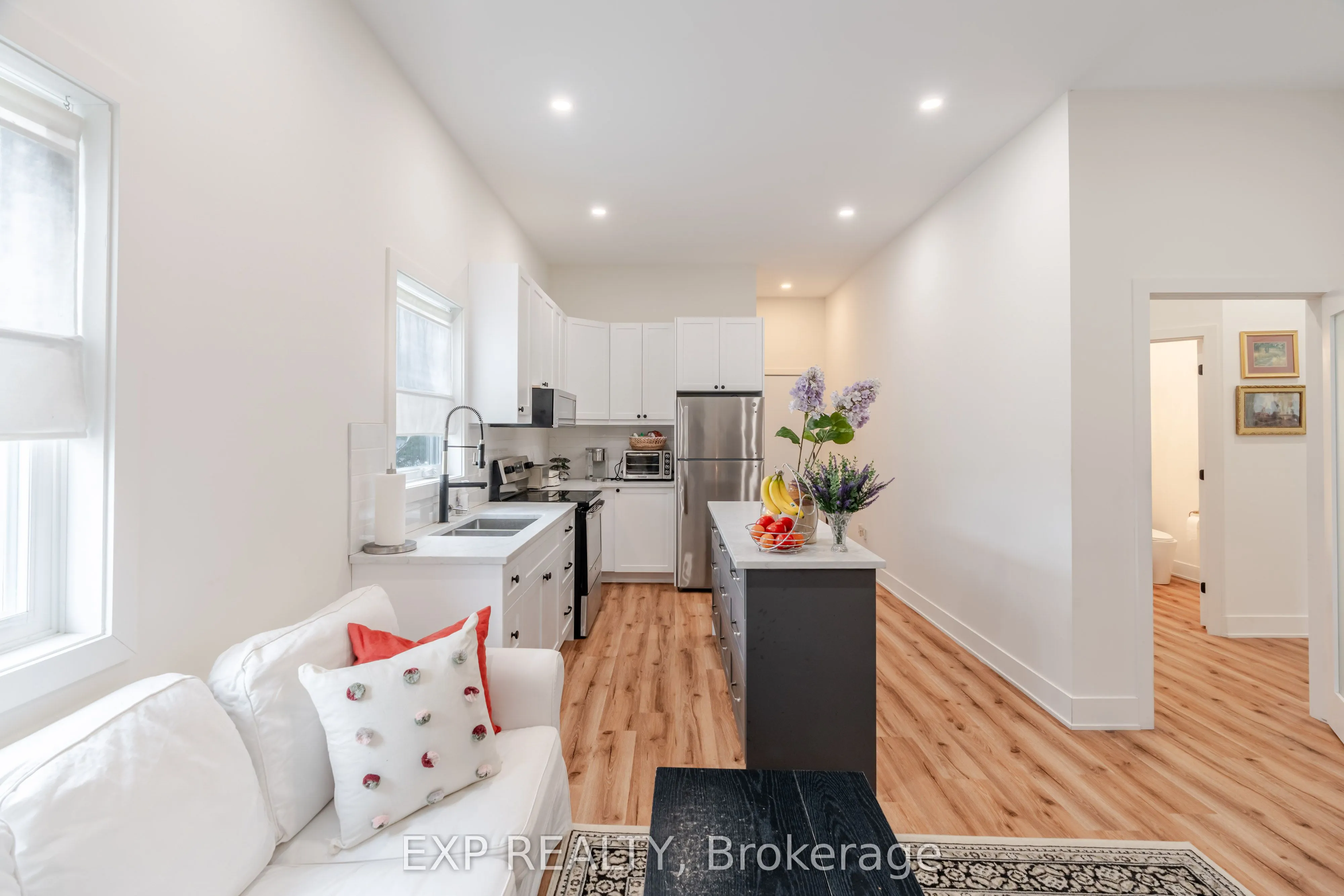 12A Viewmount Drive
