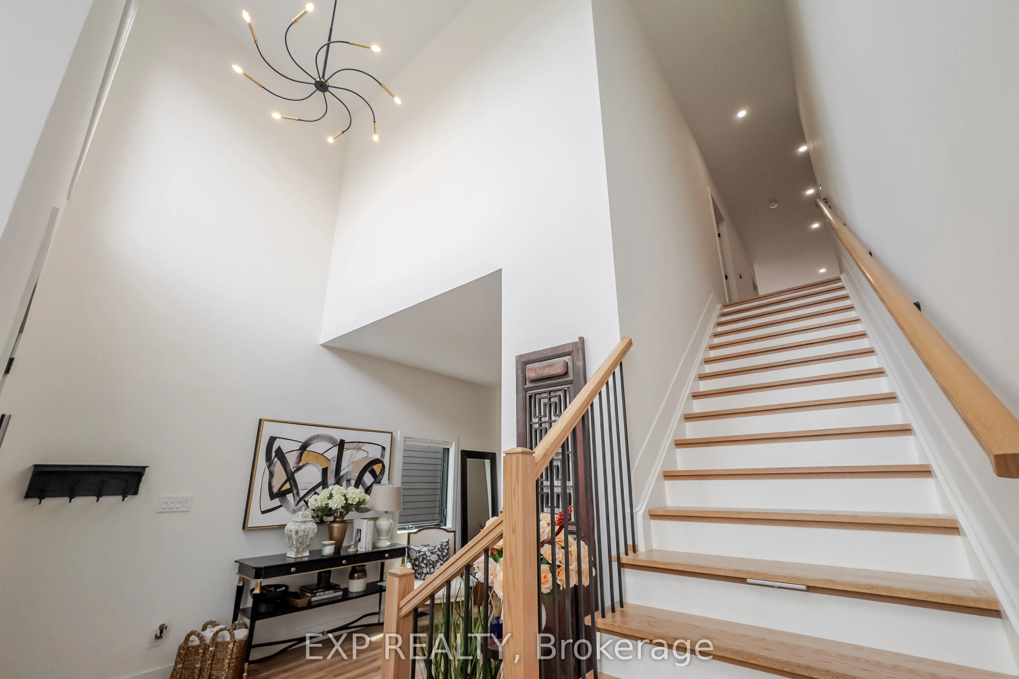 12A Viewmount Drive