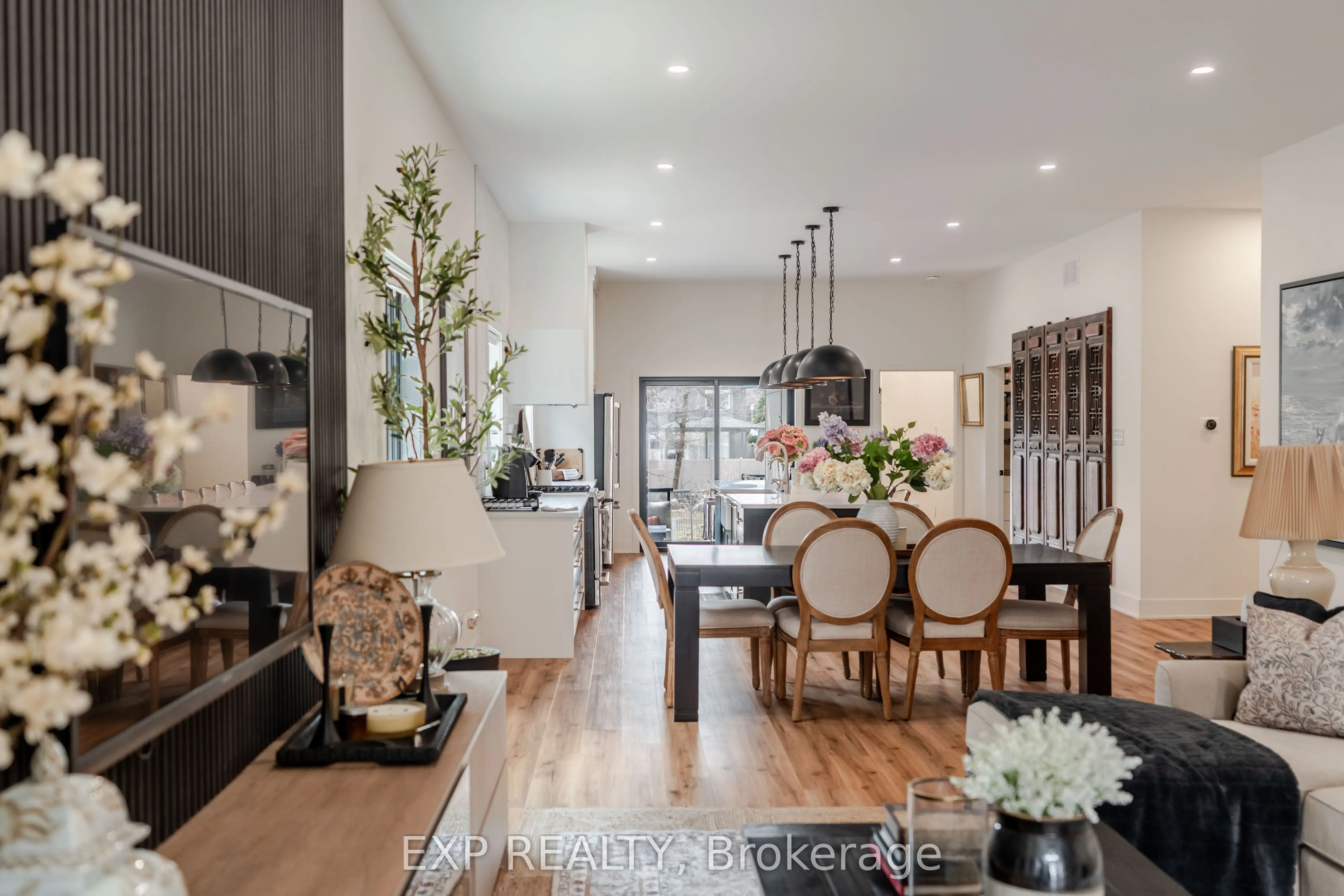 12A Viewmount Drive