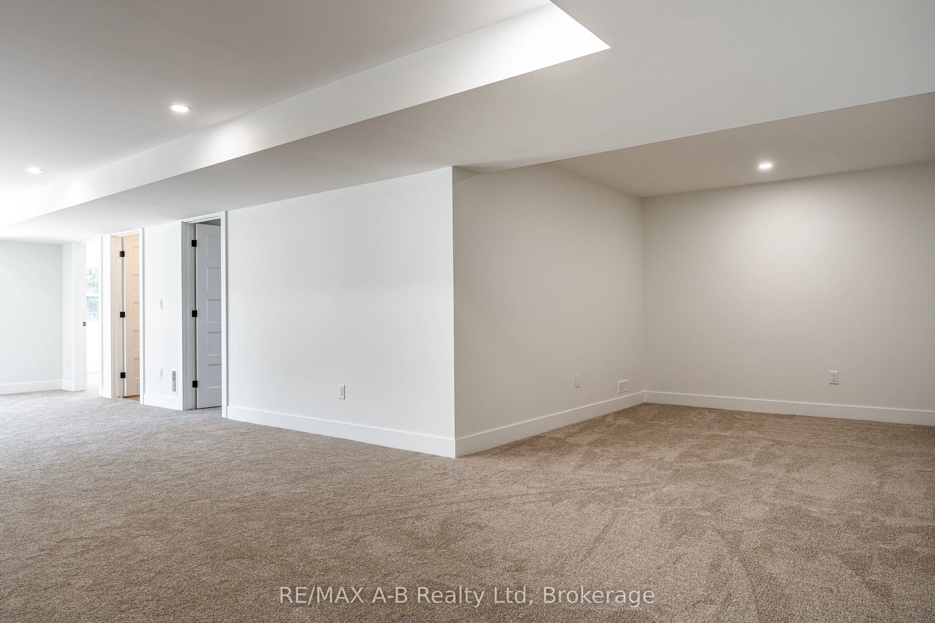 144 Hooper Street