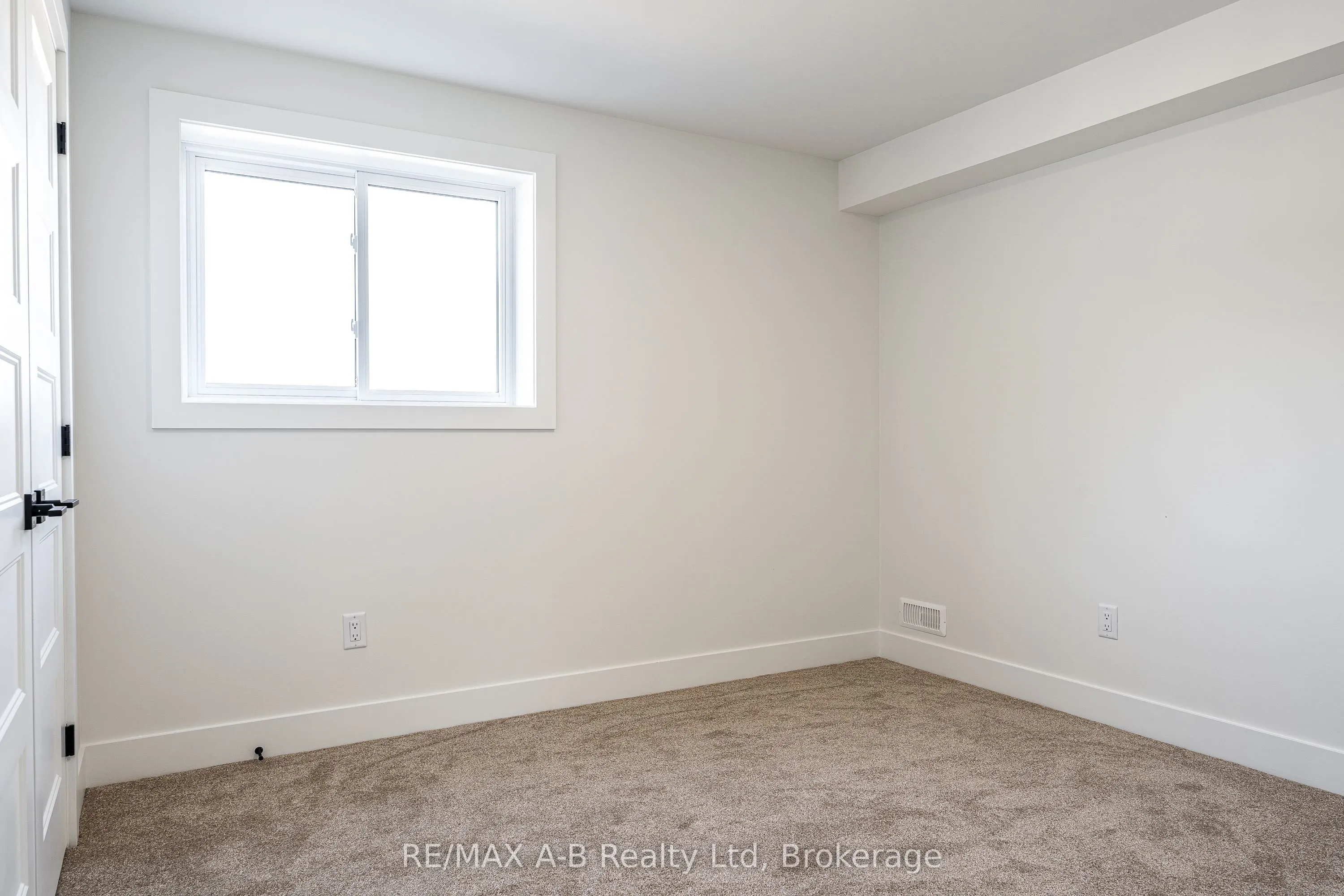 144 Hooper Street
