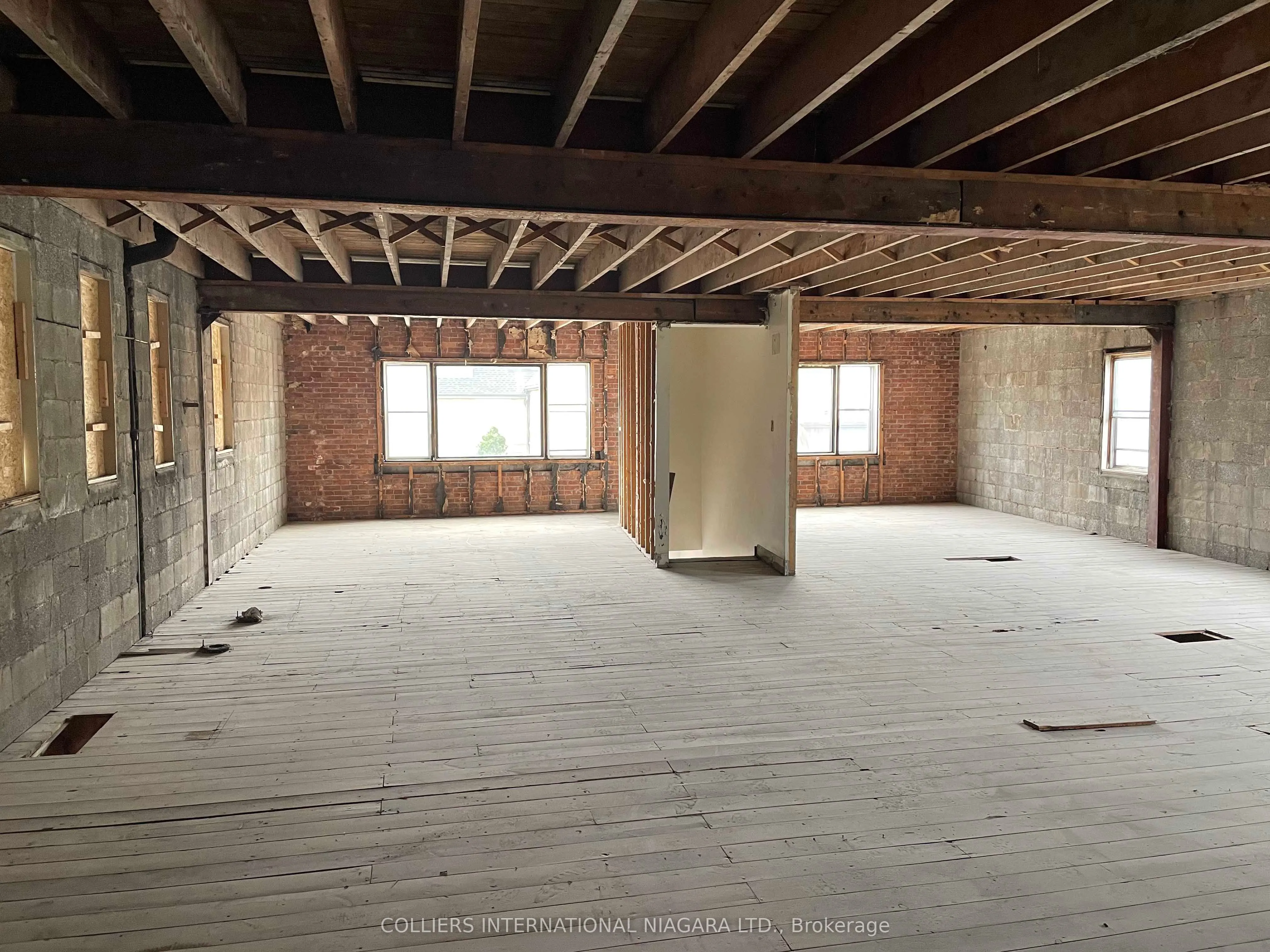 5916 Main Street