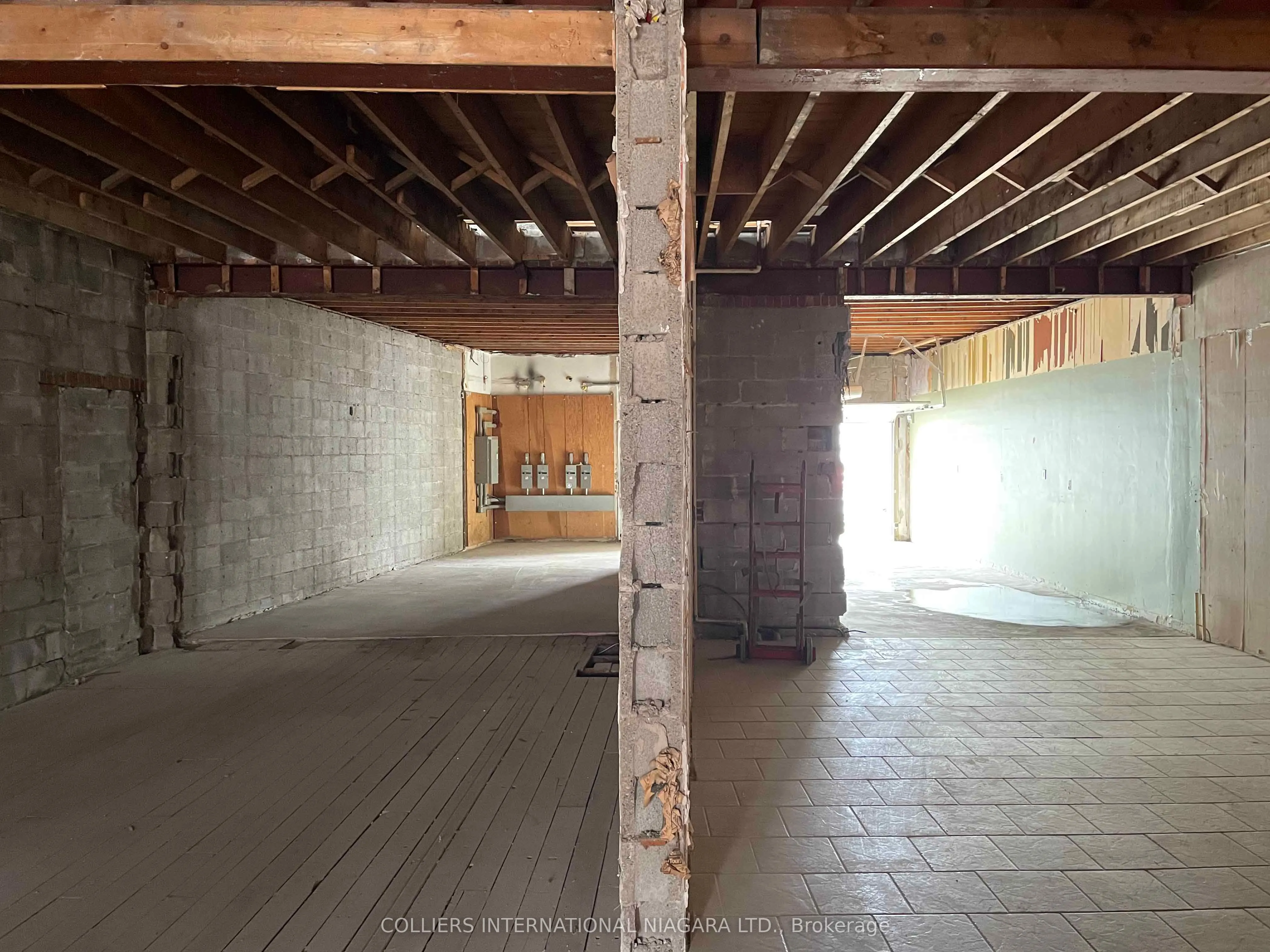 5916 Main Street