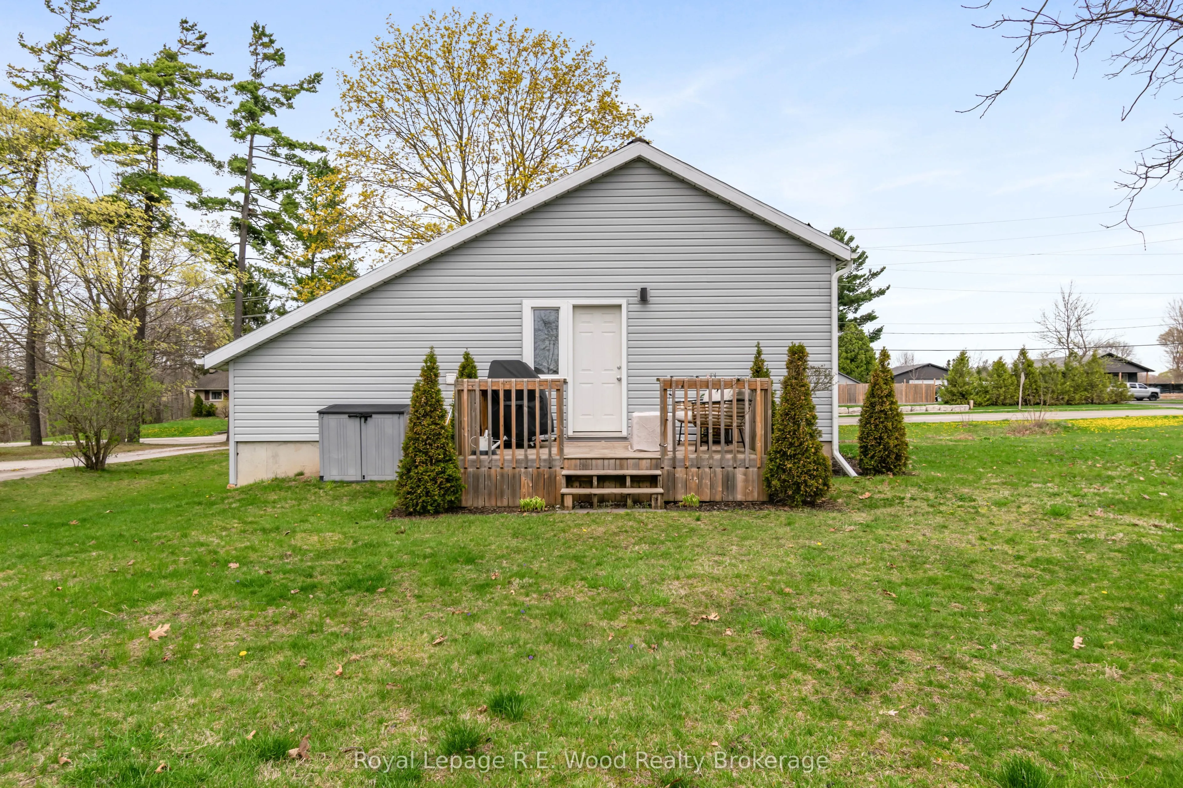 133 North Street E