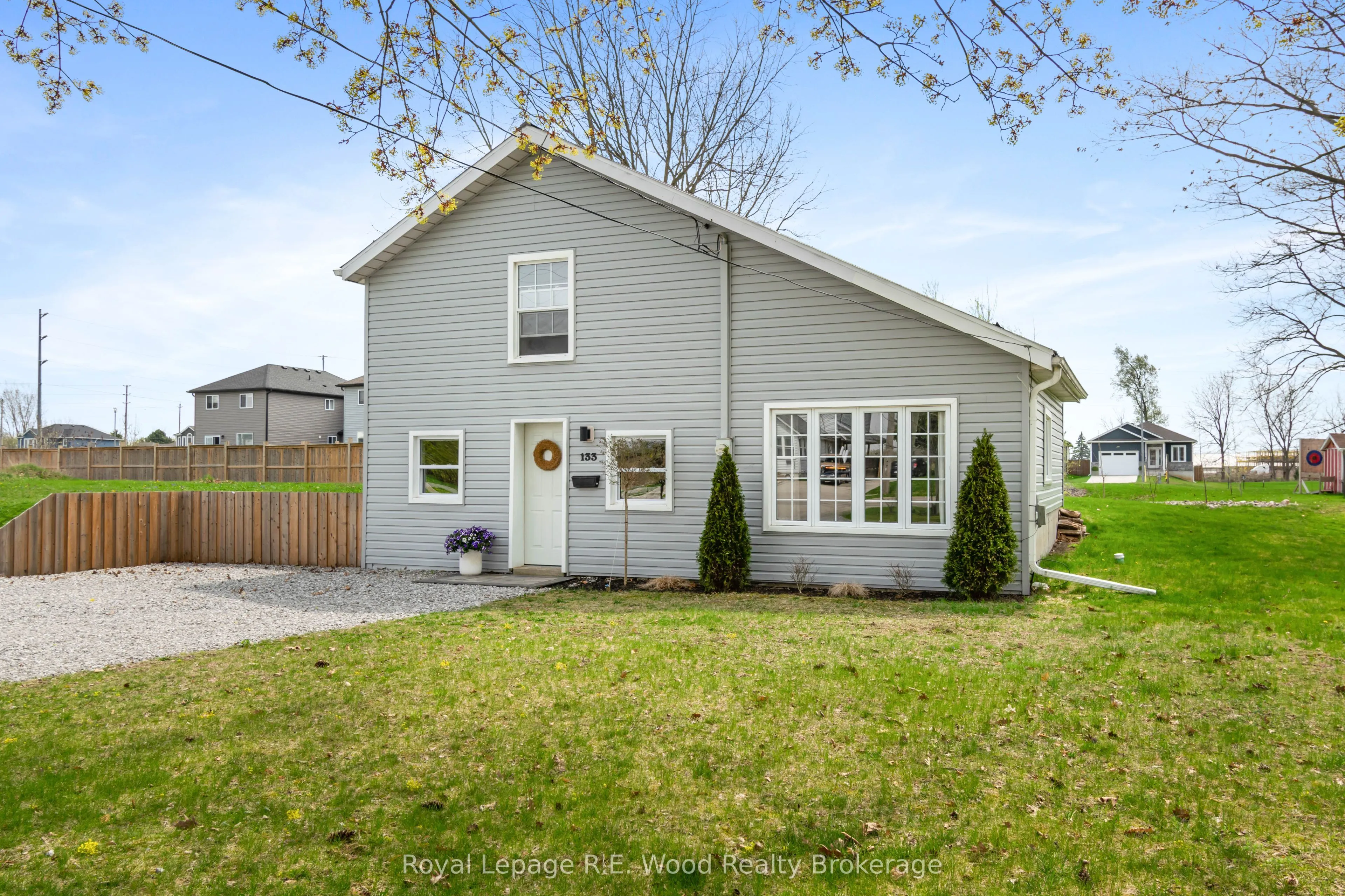 133 North Street E