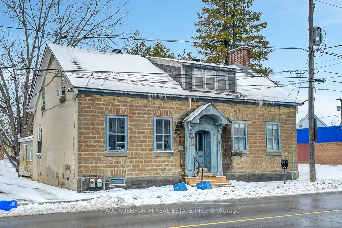 28 Wilson Street W