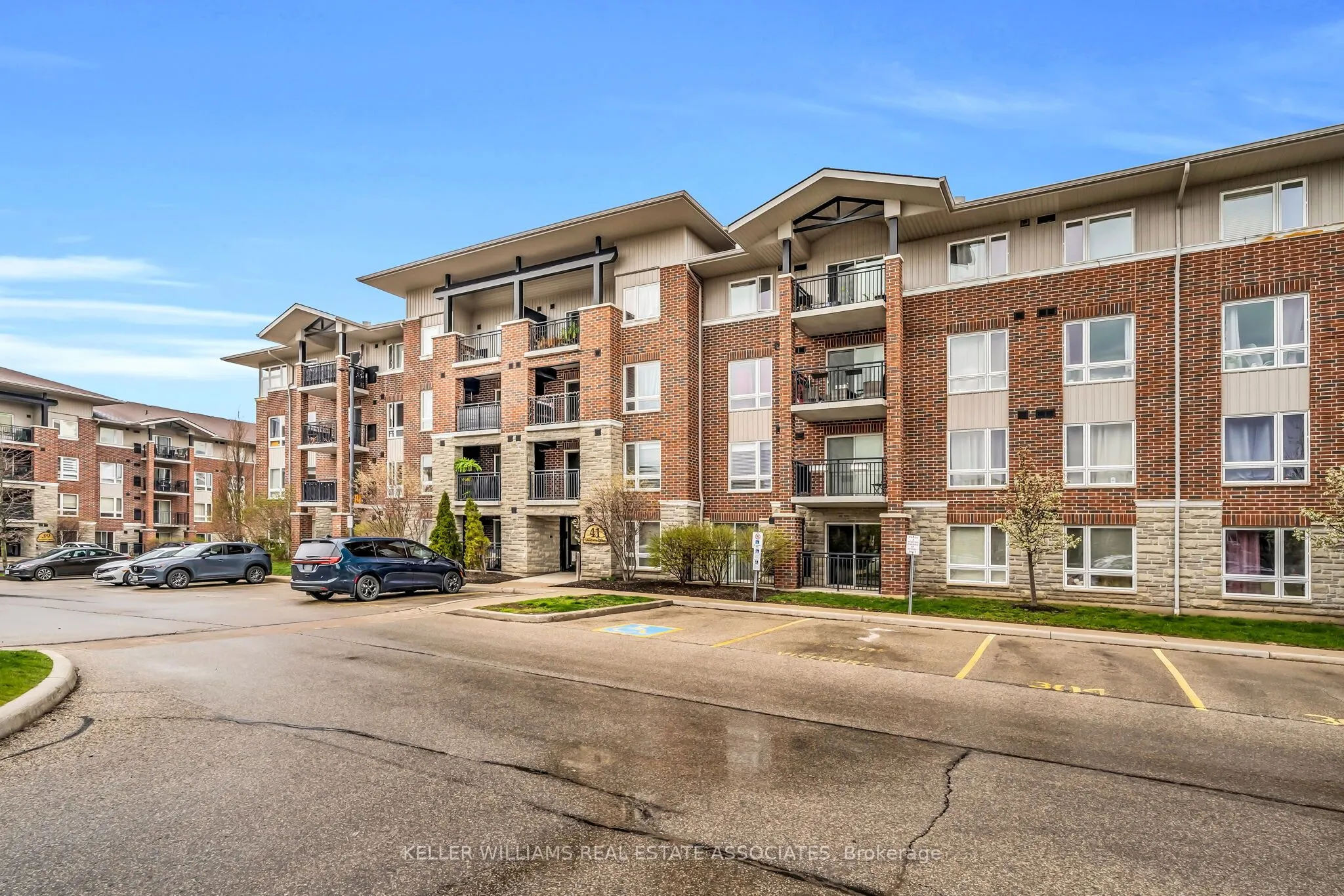 41 Goodwin Drive, #401