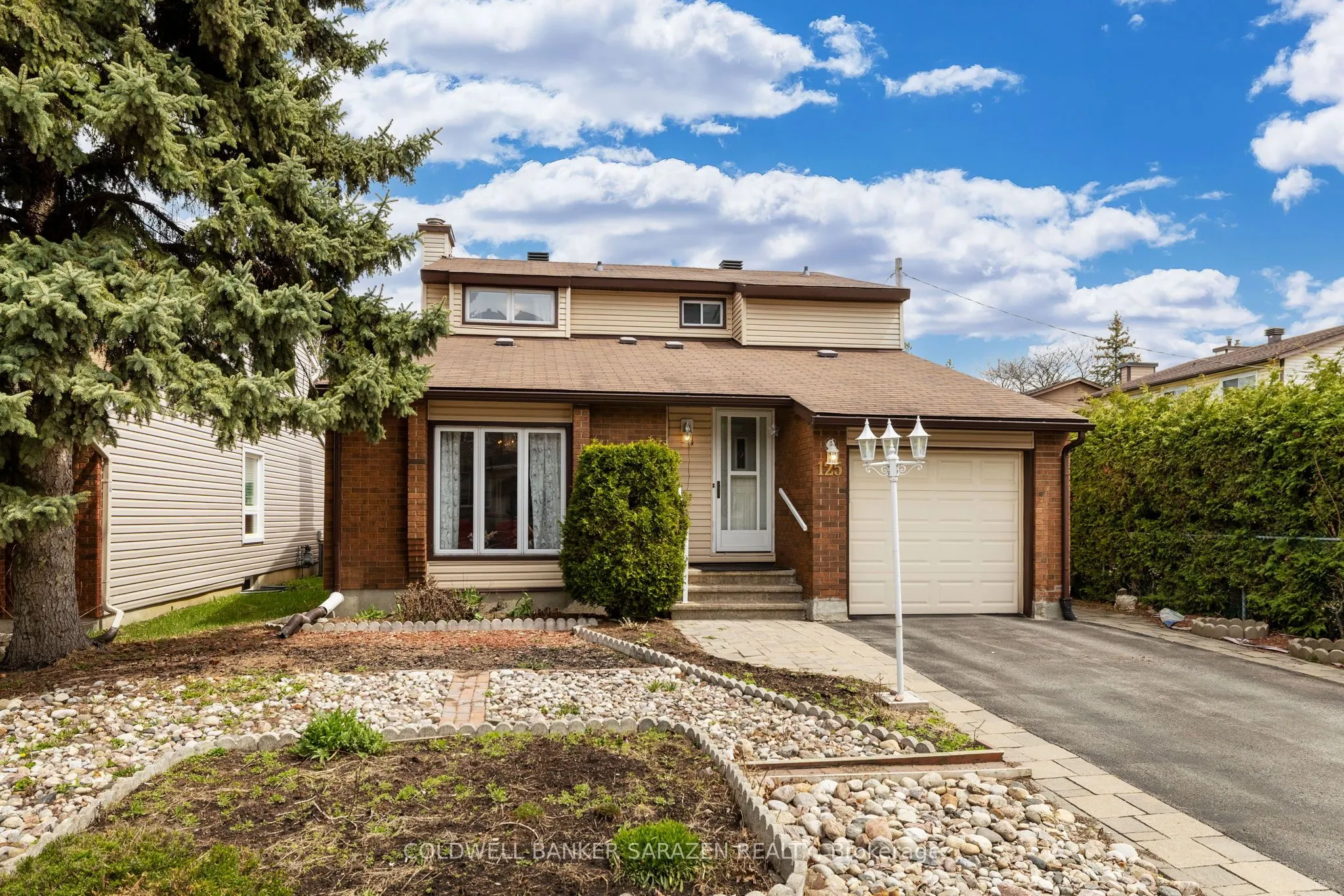 125 Lanark Avenue