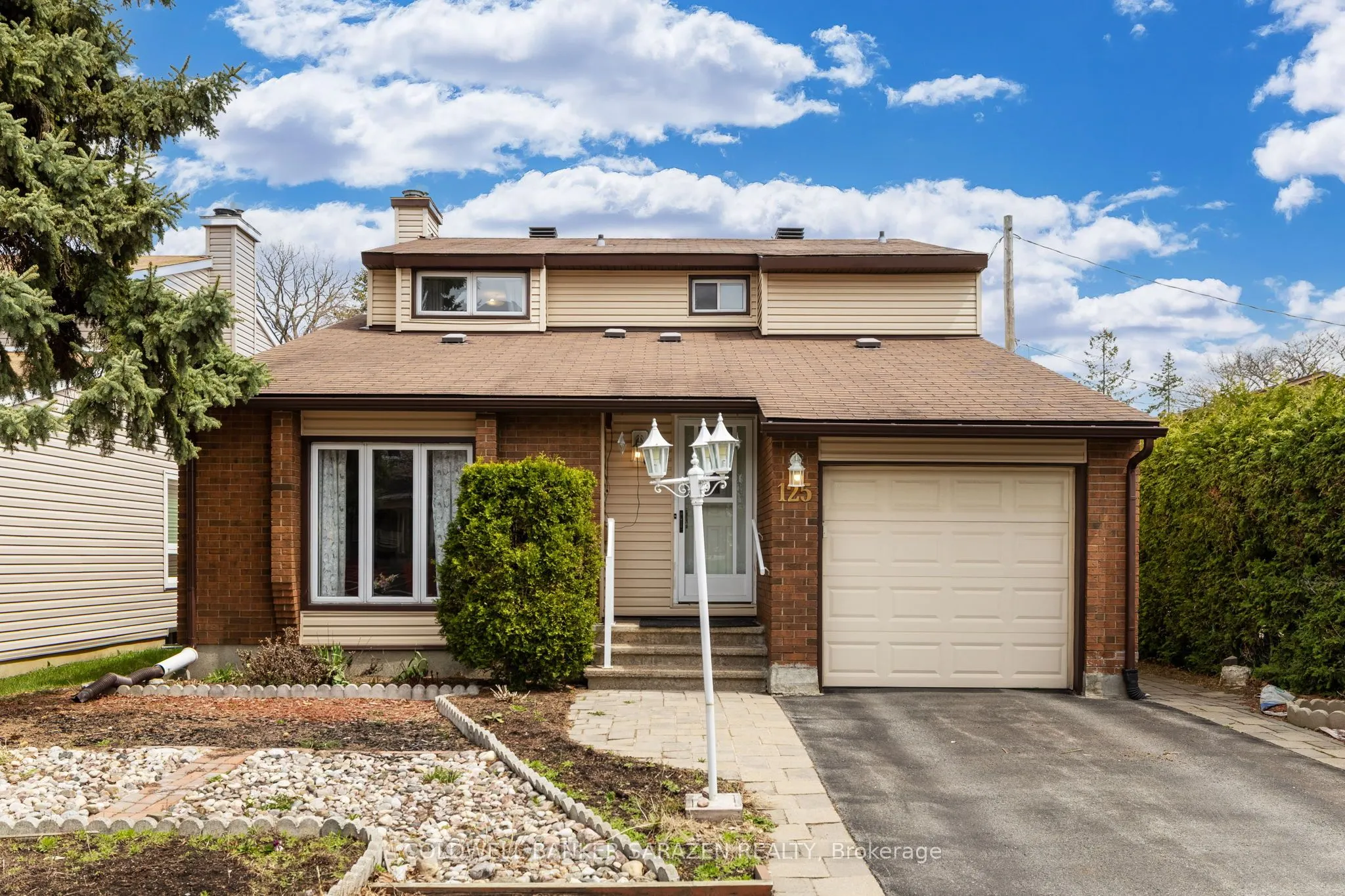 125 Lanark Avenue