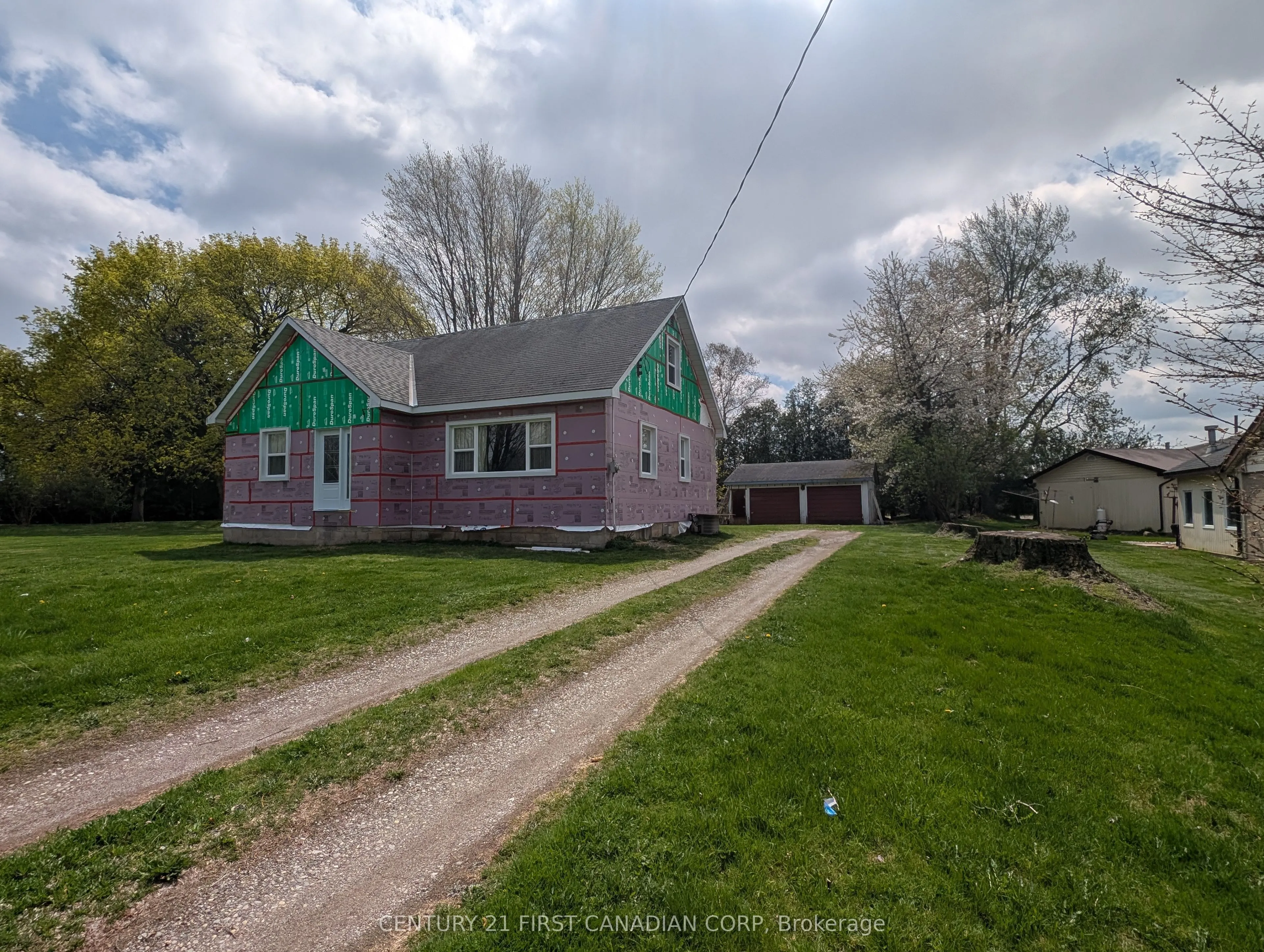 211 King Edward Street
