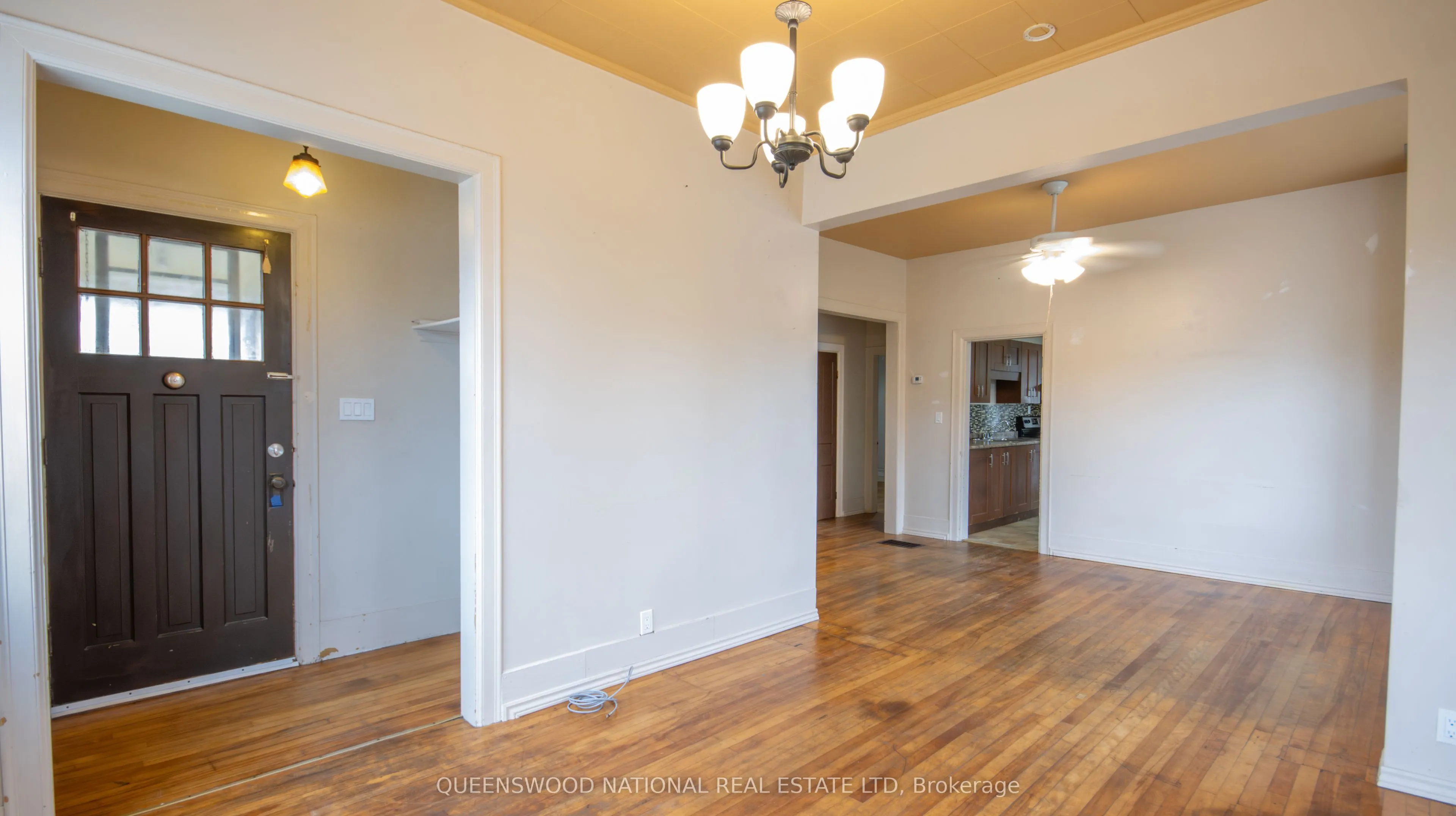 17 Bay Street N