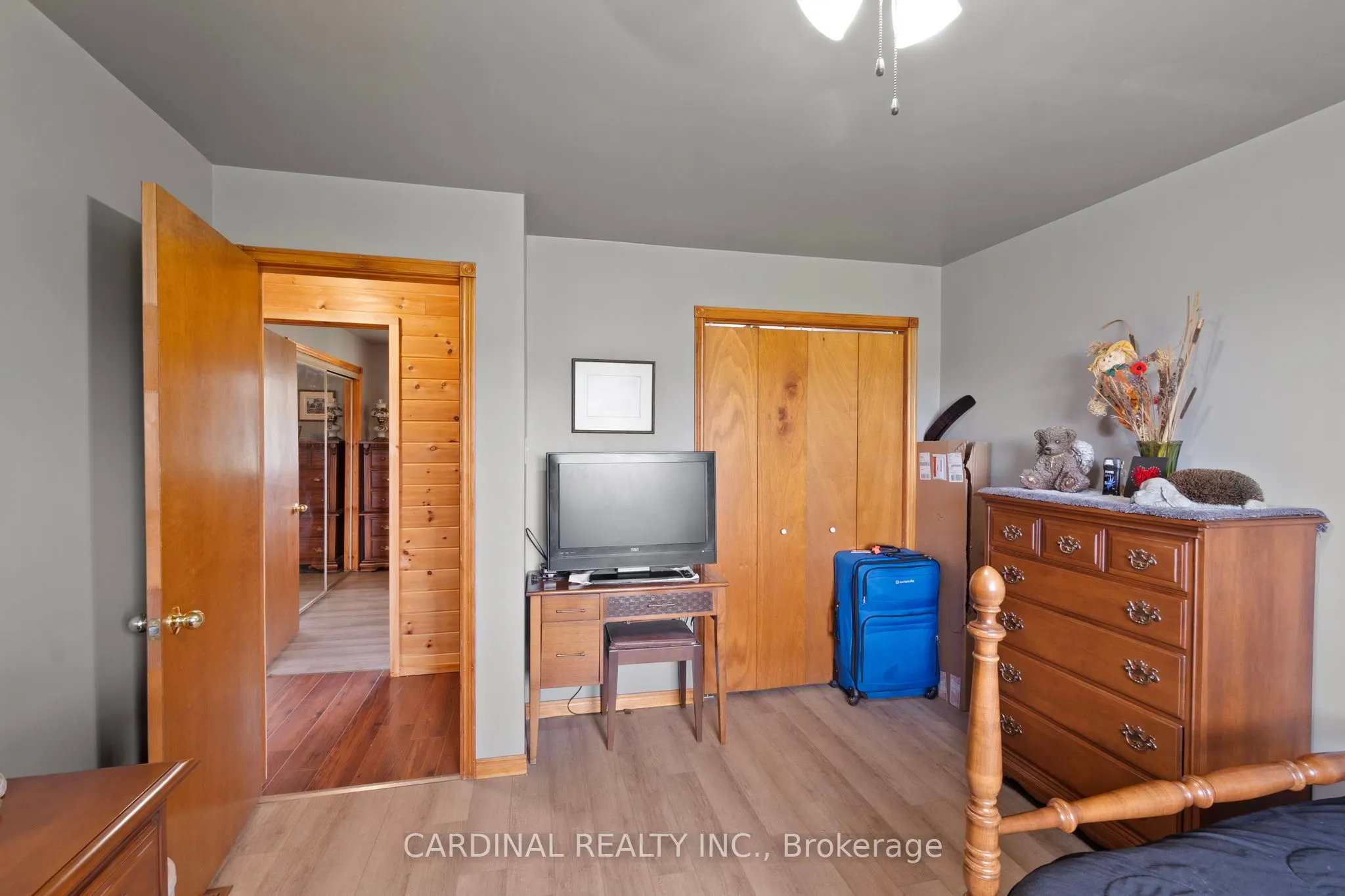 1735 County Rd 48 Road