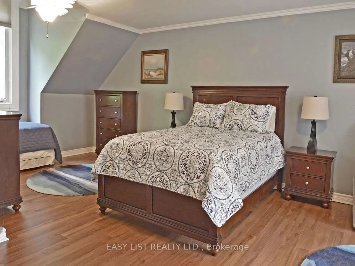 424 Huron Road